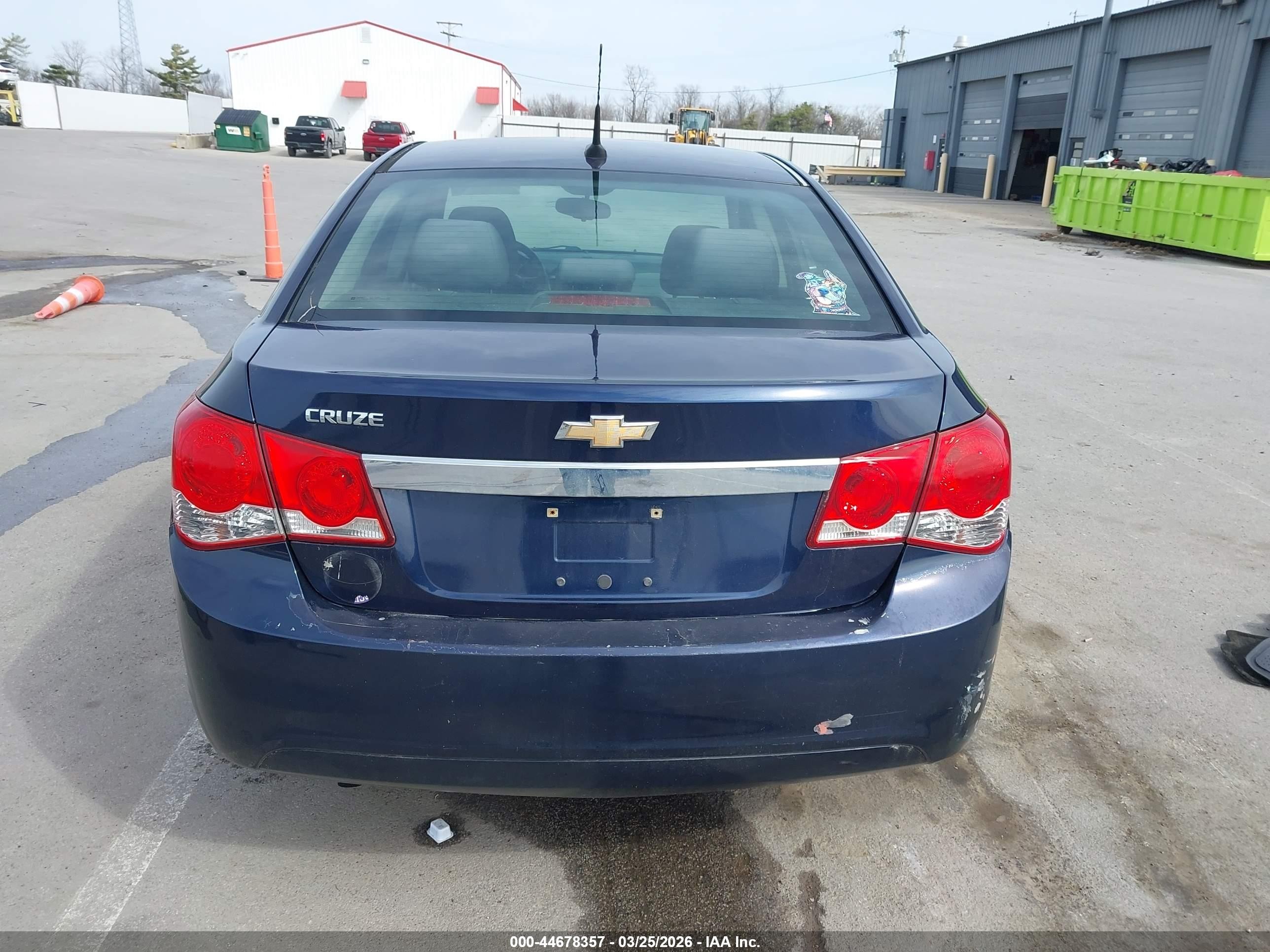 2011 Chevrolet Cruze Ls Blue vin: 1G1PC5SH4B7128542