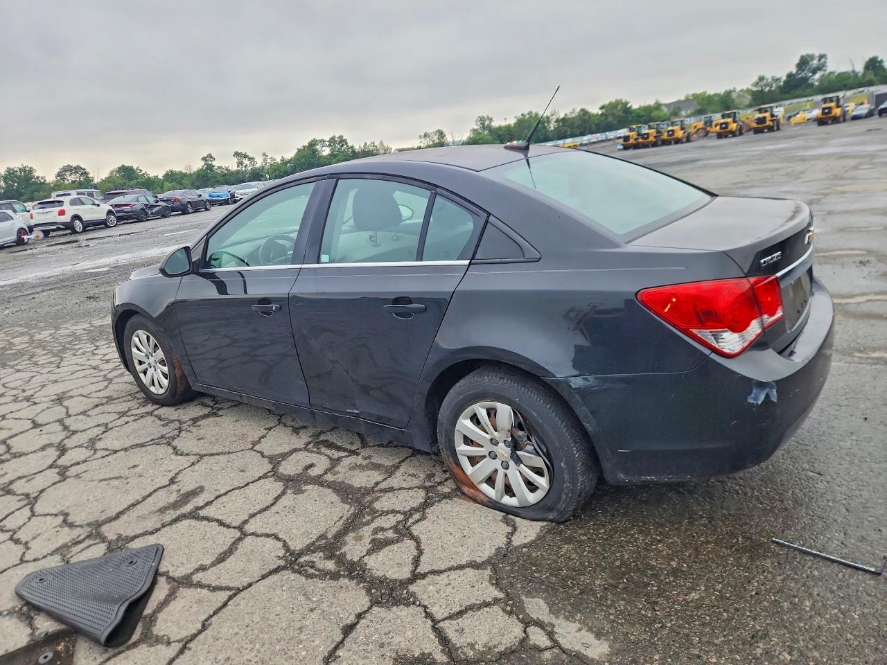 2011 Chevrolet Cruze Ls Black vin: 1G1PC5SH4B7232612