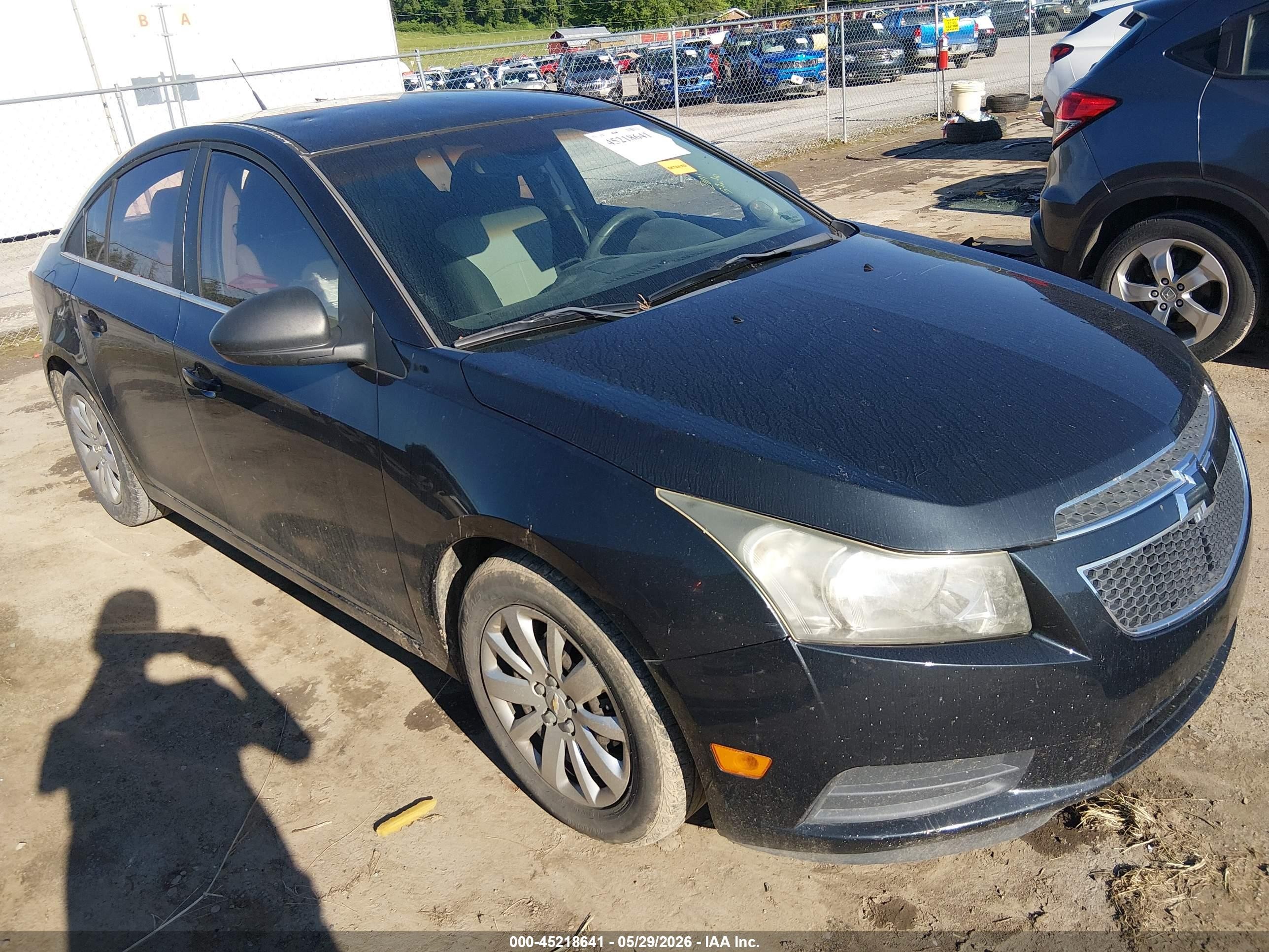 2011 Chevrolet Cruze Ls Black vin: 1G1PC5SH4B7270325