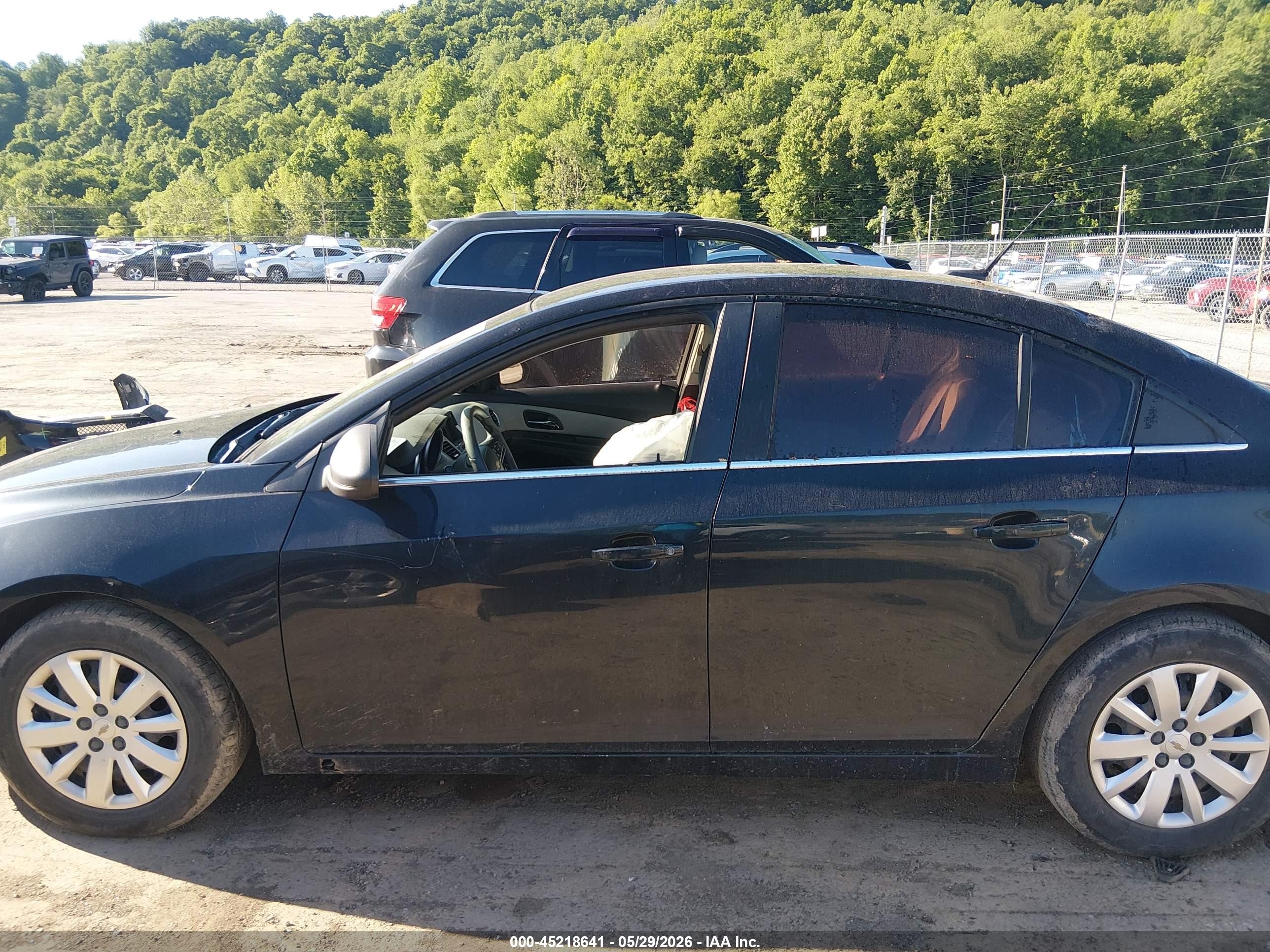2011 Chevrolet Cruze Ls Black vin: 1G1PC5SH4B7270325