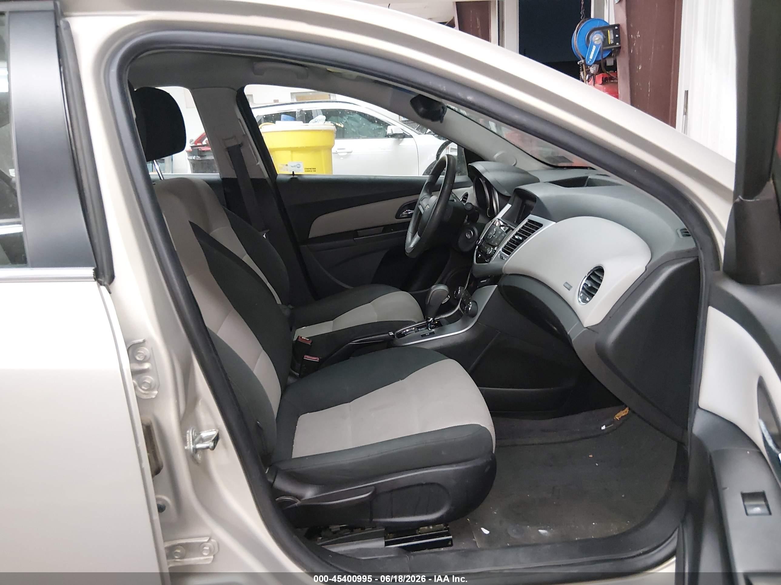 2012 Chevrolet Cruze Ls Champagne vin: 1G1PC5SH4C7168783