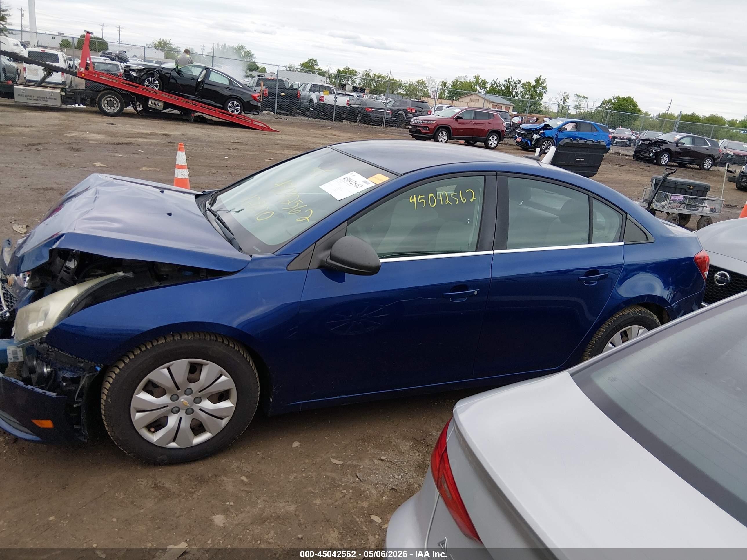 2012 Chevrolet Cruze Ls Синий vin: 1G1PC5SH4C7193506
