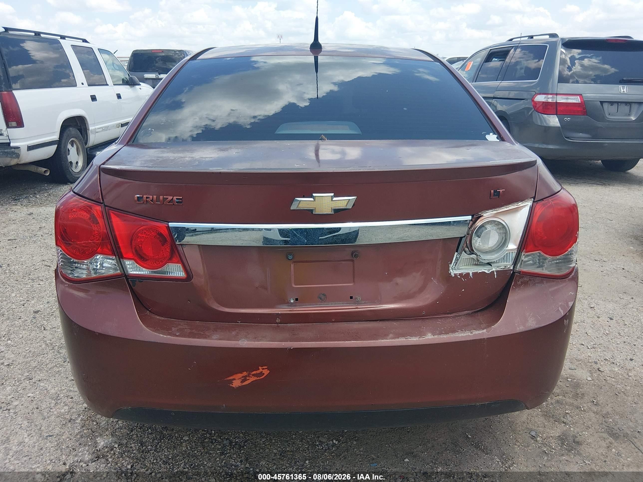 2012 Chevrolet Cruze Ls Red vin: 1G1PC5SH4C7207226