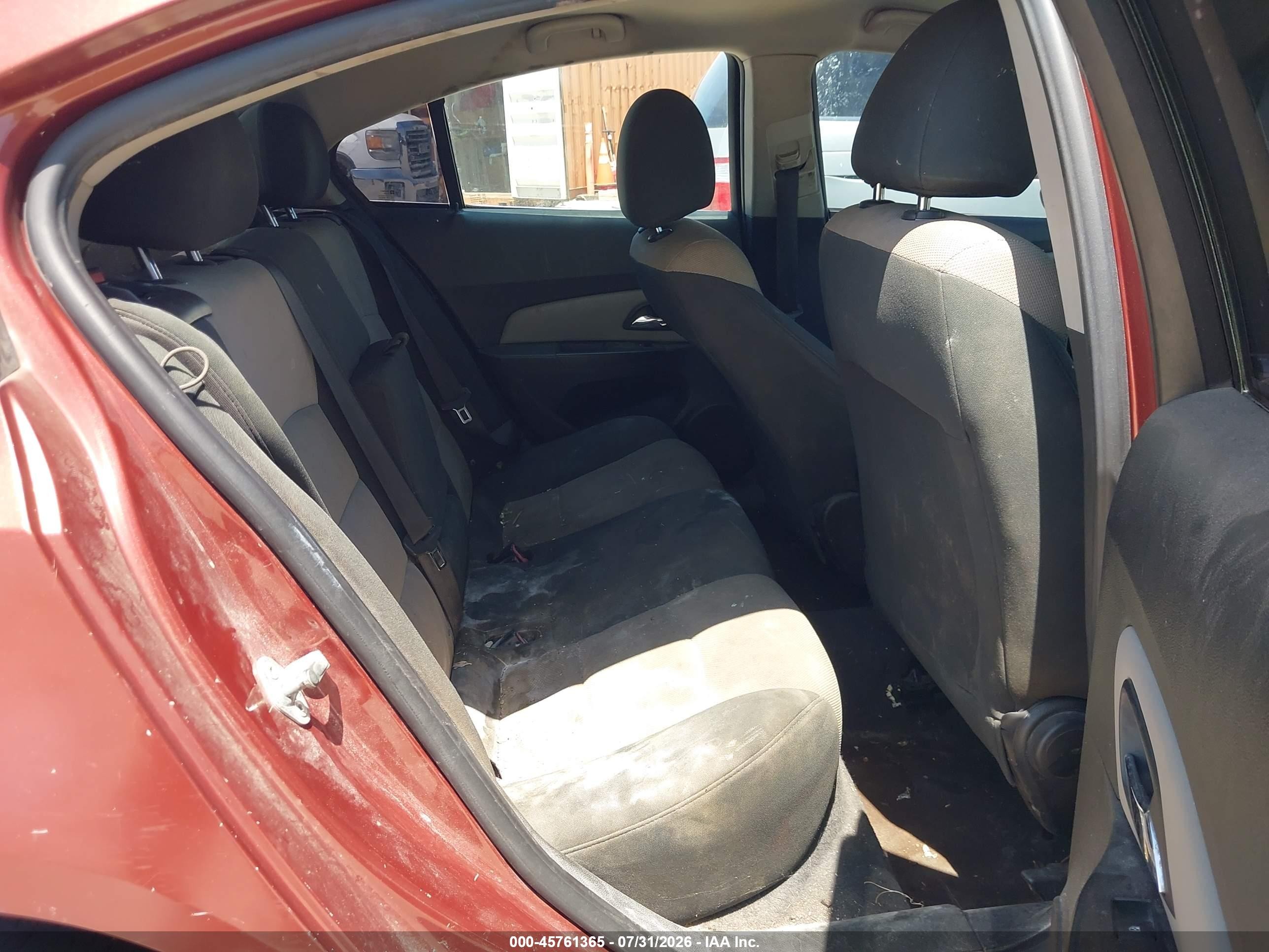 2012 Chevrolet Cruze Ls Red vin: 1G1PC5SH4C7207226