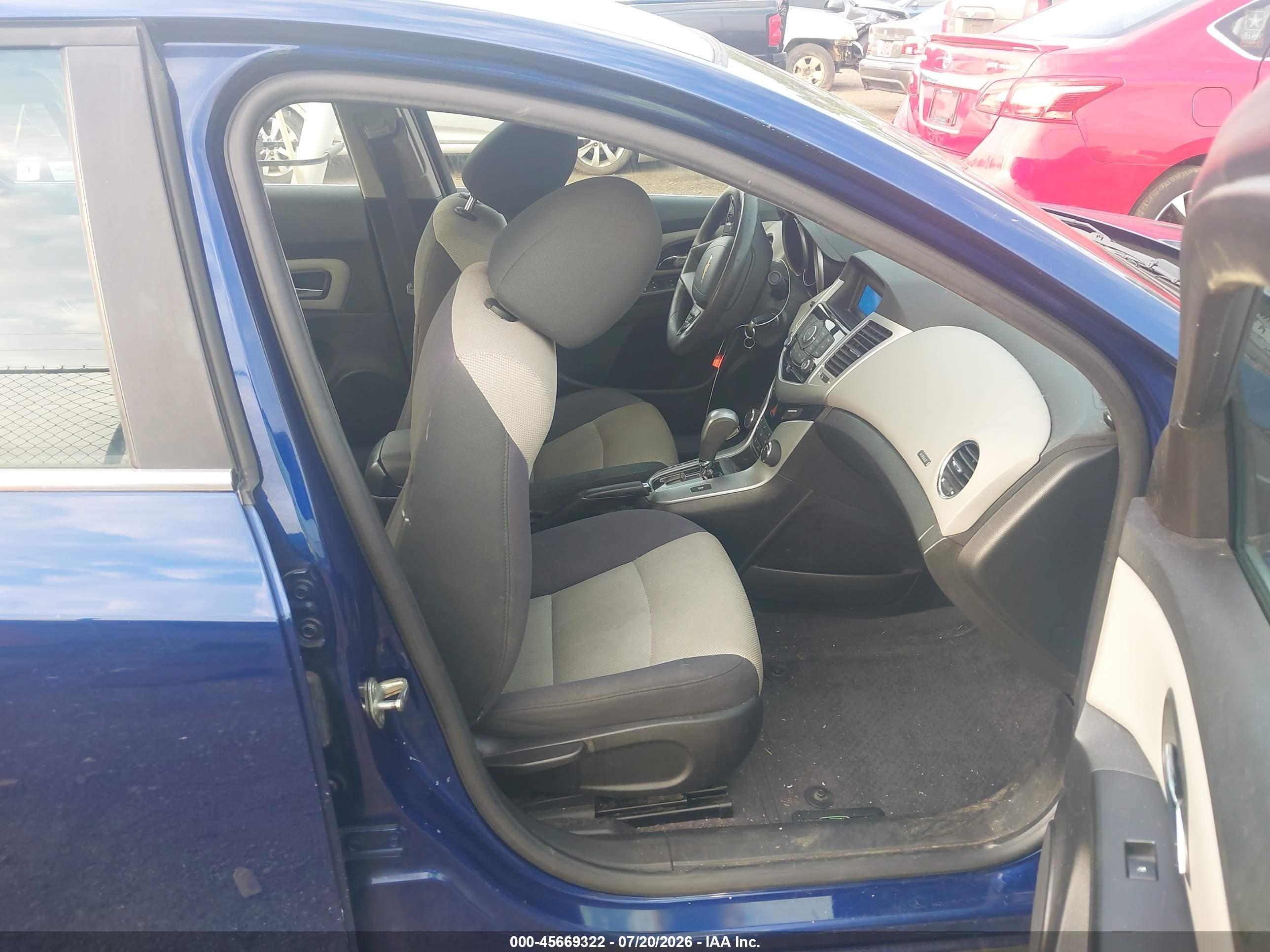 2012 Chevrolet Cruze Ls Blue vin: 1G1PC5SH4C7246382