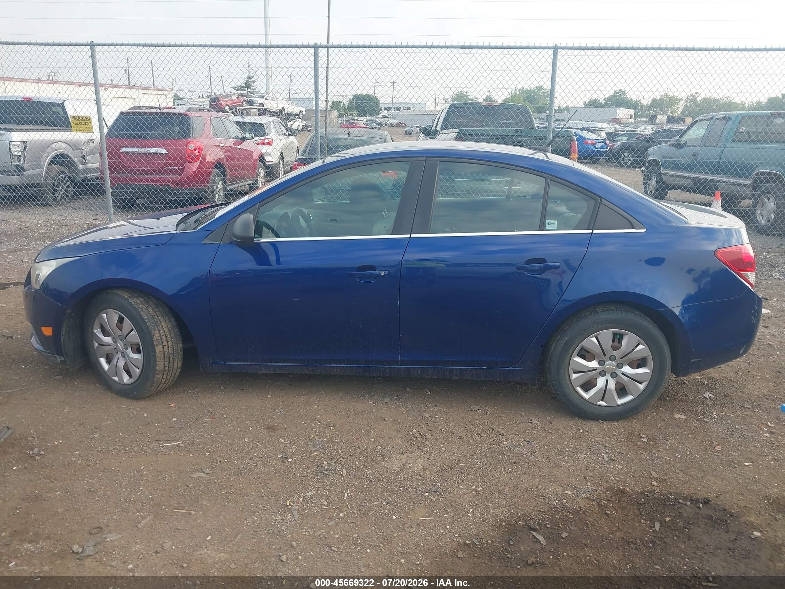 2012 Chevrolet Cruze Ls Blue vin: 1G1PC5SH4C7246382