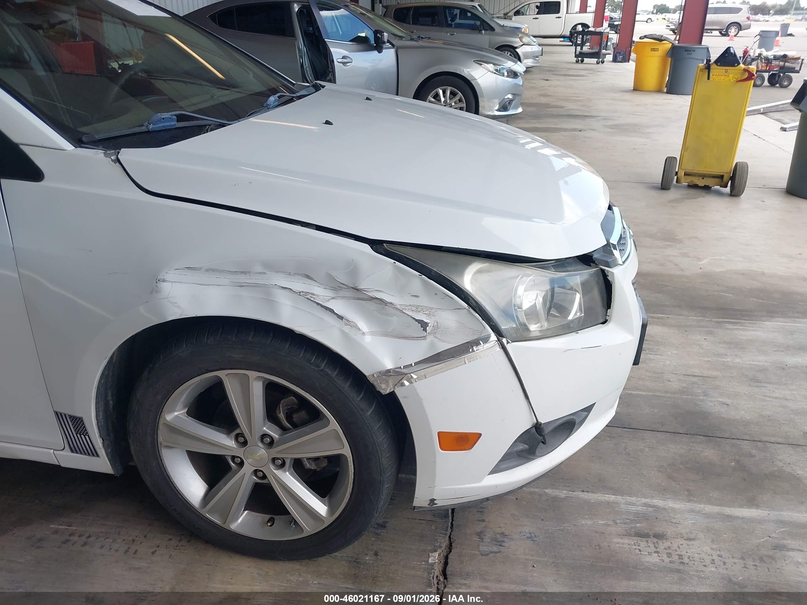 2012 Chevrolet Cruze Ls White vin: 1G1PC5SH4C7378087