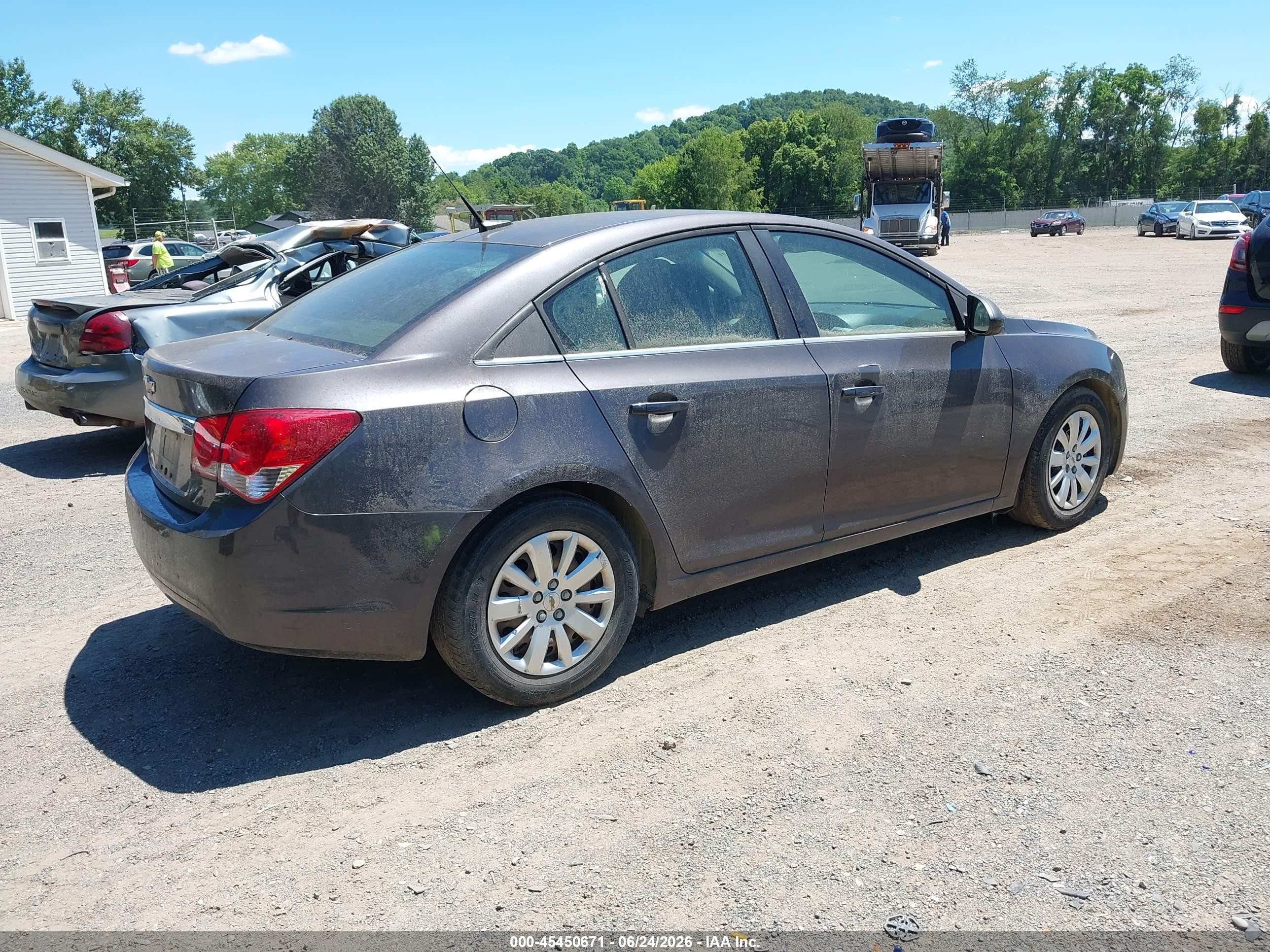 2011 Chevrolet Cruze Ls Gray vin: 1G1PC5SH5B7113726