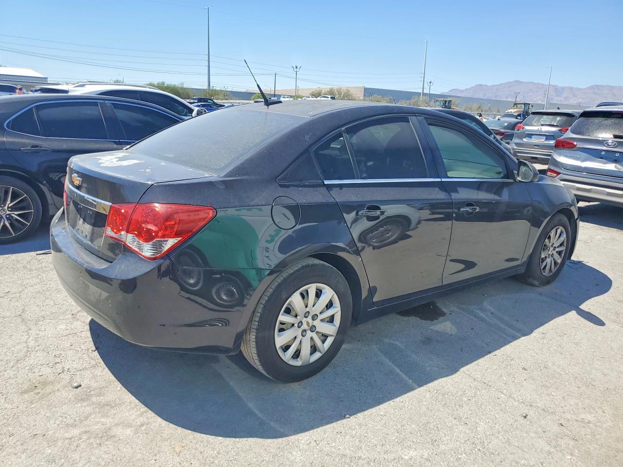 2011 Chevrolet Cruze Ls Black vin: 1G1PC5SH5B7129294