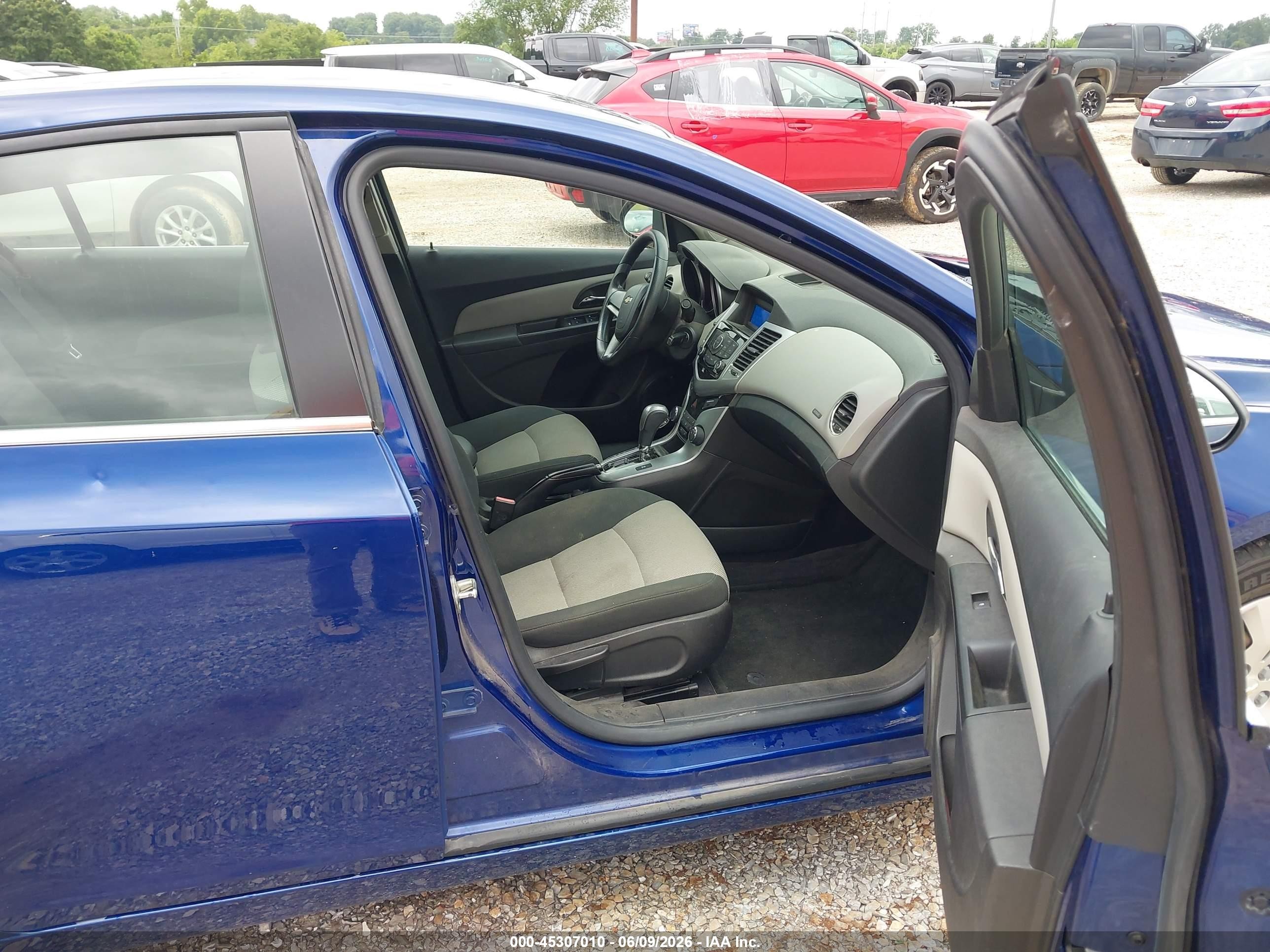2012 Chevrolet Cruze Ls Blue vin: 1G1PC5SH5C7136098