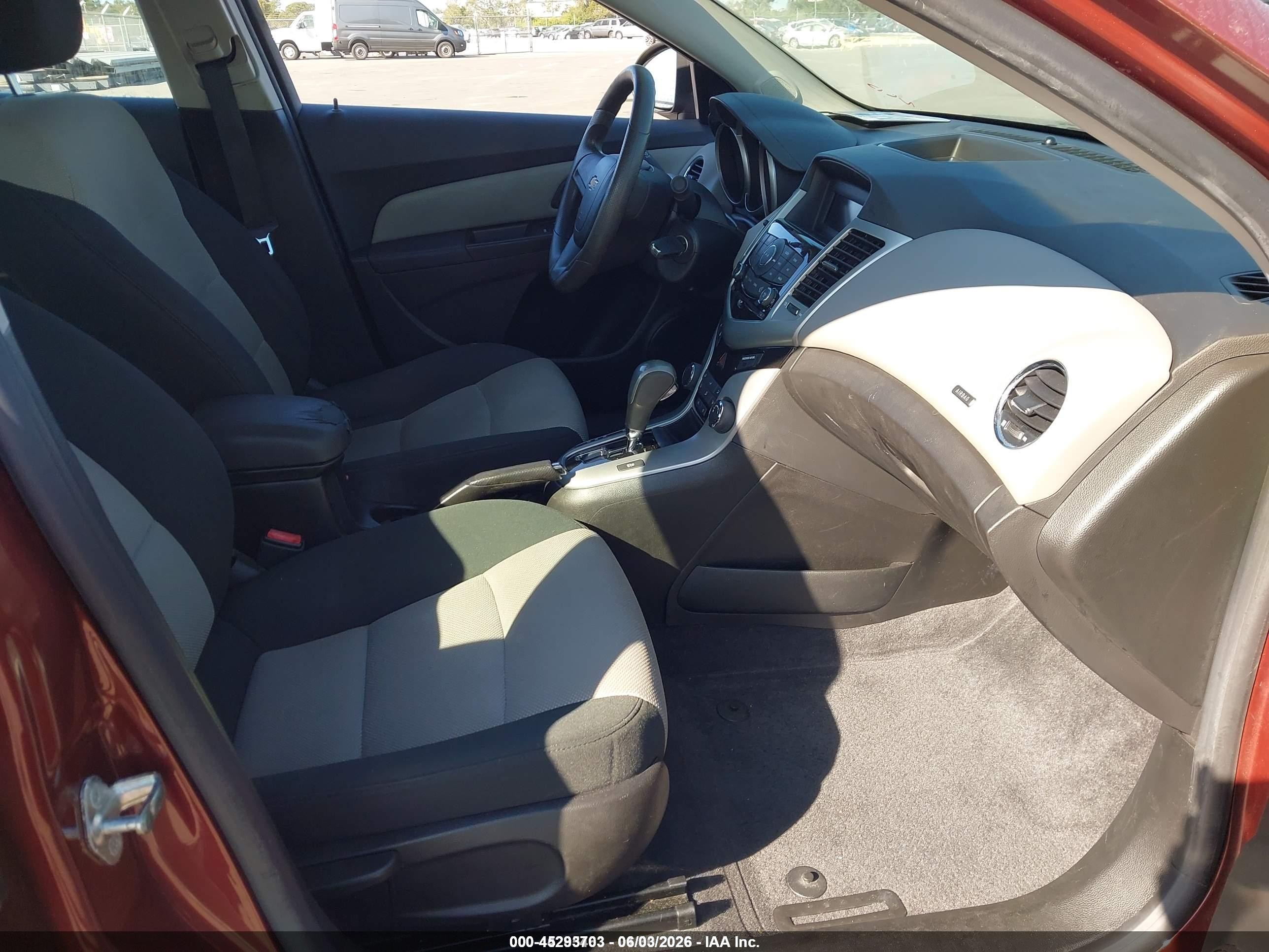 2012 Chevrolet Cruze Ls Orange vin: 1G1PC5SH5C7202746