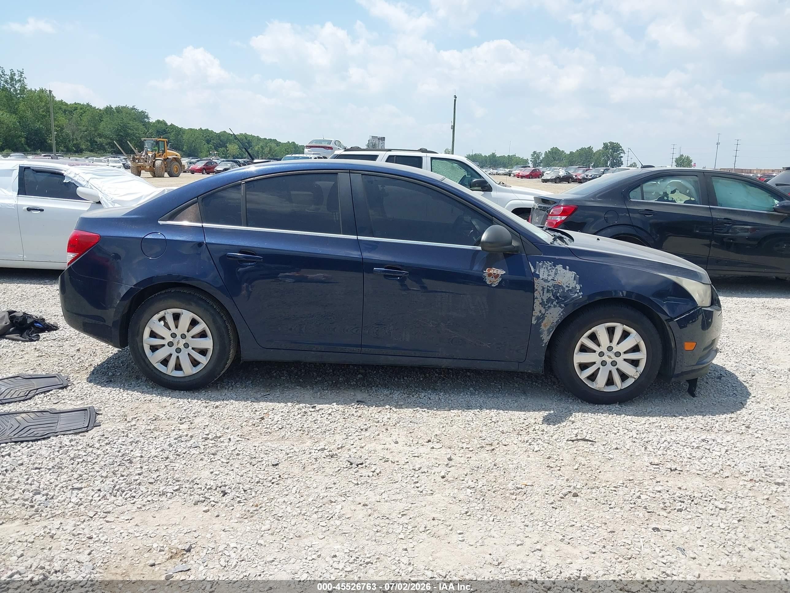 2011 Chevrolet Cruze Ls Blue vin: 1G1PC5SH6B7131412