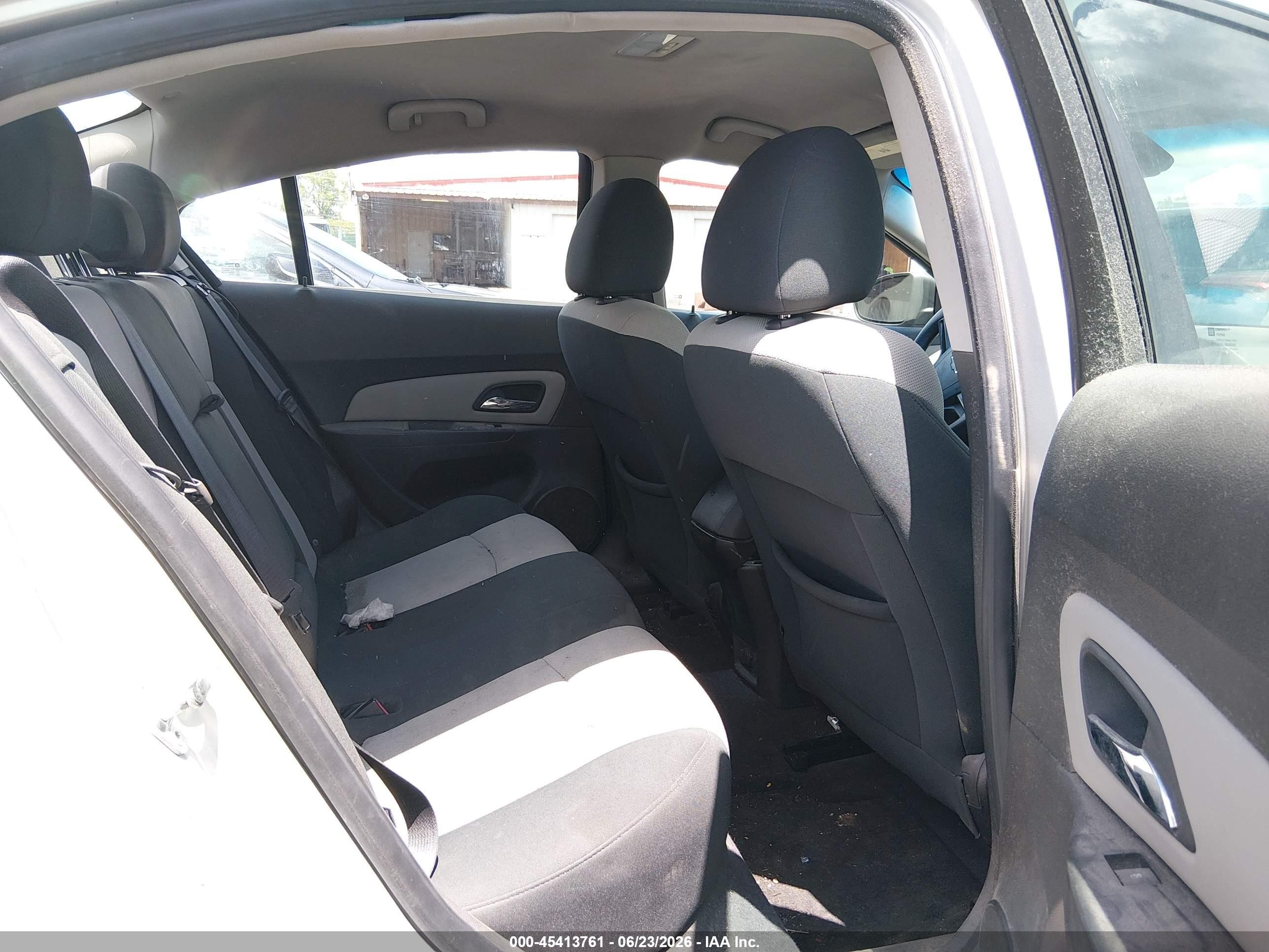 2011 Chevrolet Cruze Ls Silver vin: 1G1PC5SH6B7243286