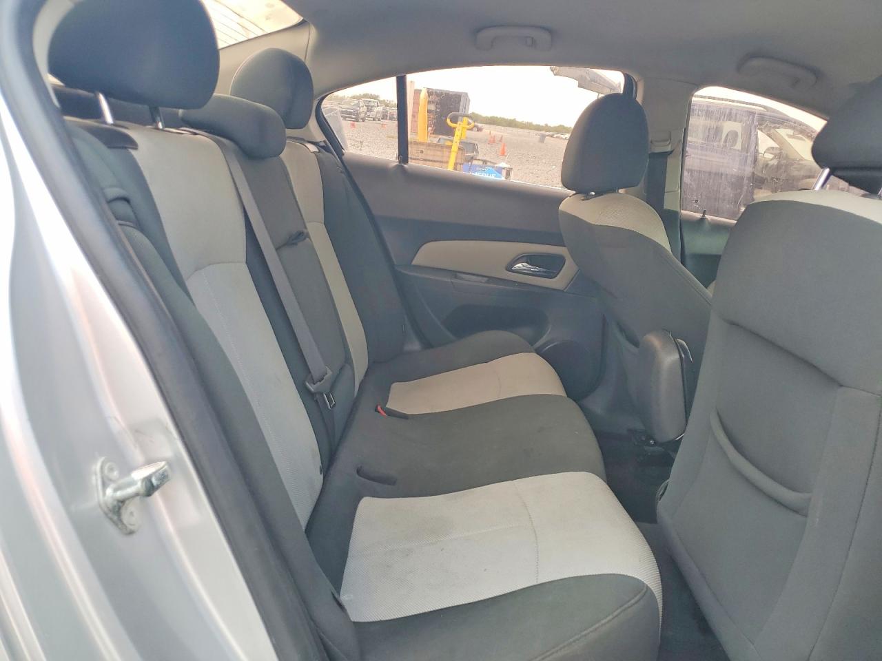 2011 Chevrolet Cruze Ls Silver vin: 1G1PC5SH6B7254871
