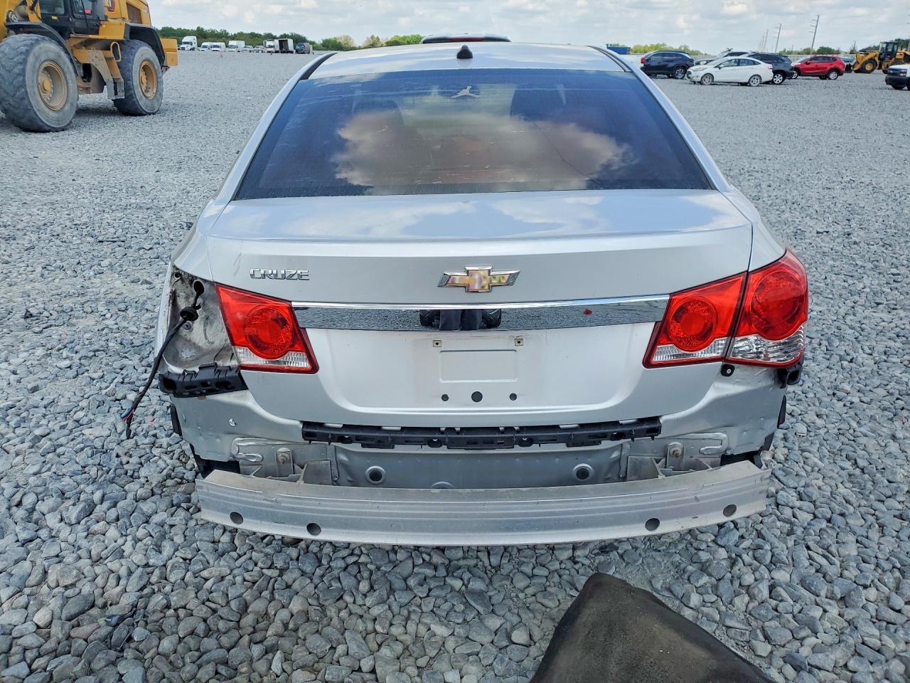 2011 Chevrolet Cruze Ls Silver vin: 1G1PC5SH6B7254871