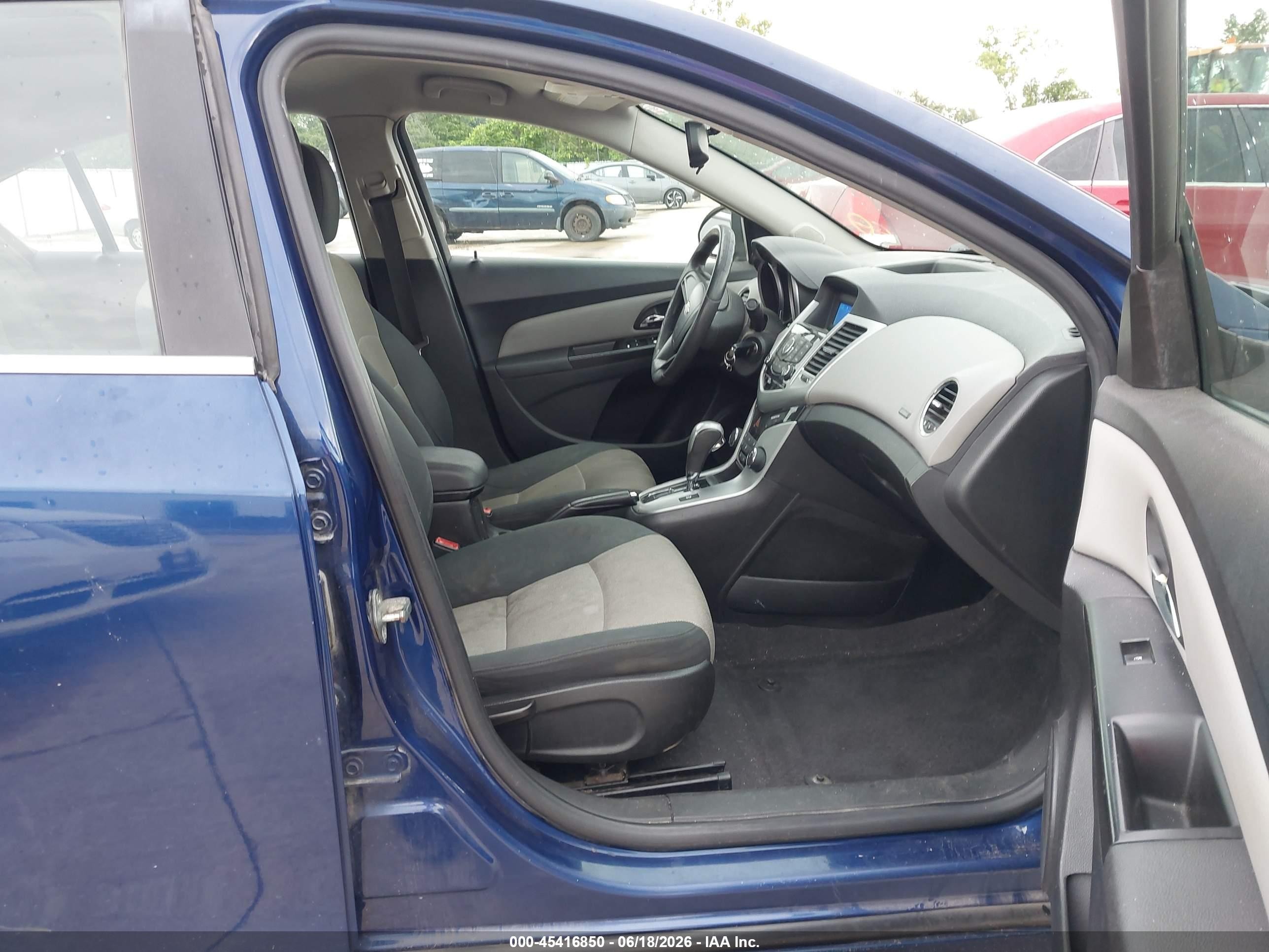 2012 Chevrolet Cruze Ls Синий vin: 1G1PC5SH6C7206238