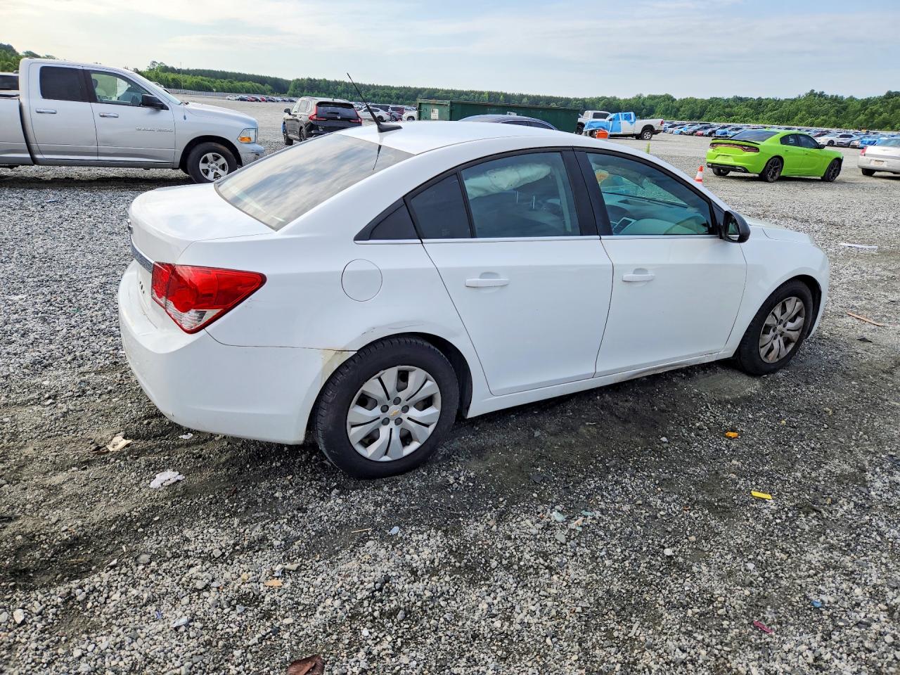 2012 Chevrolet Cruze Ls White vin: 1G1PC5SH6C7245394