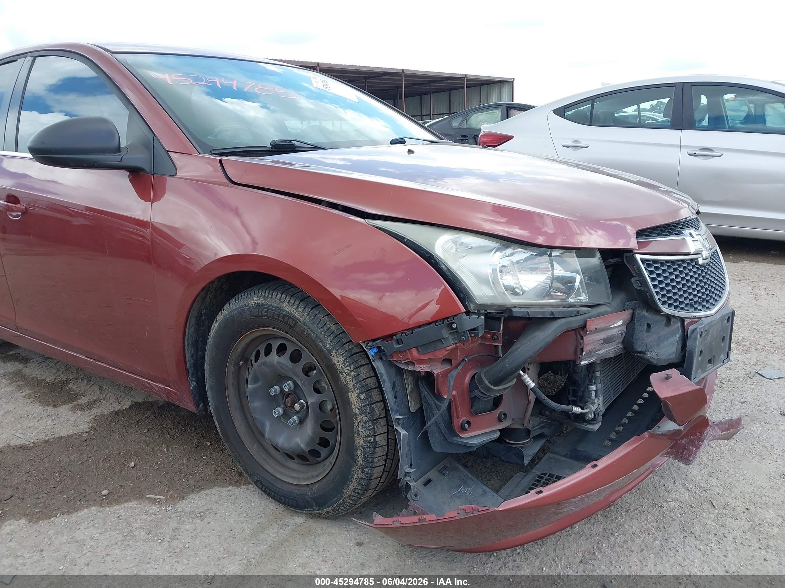 2012 Chevrolet Cruze Ls Red vin: 1G1PC5SH6C7325276