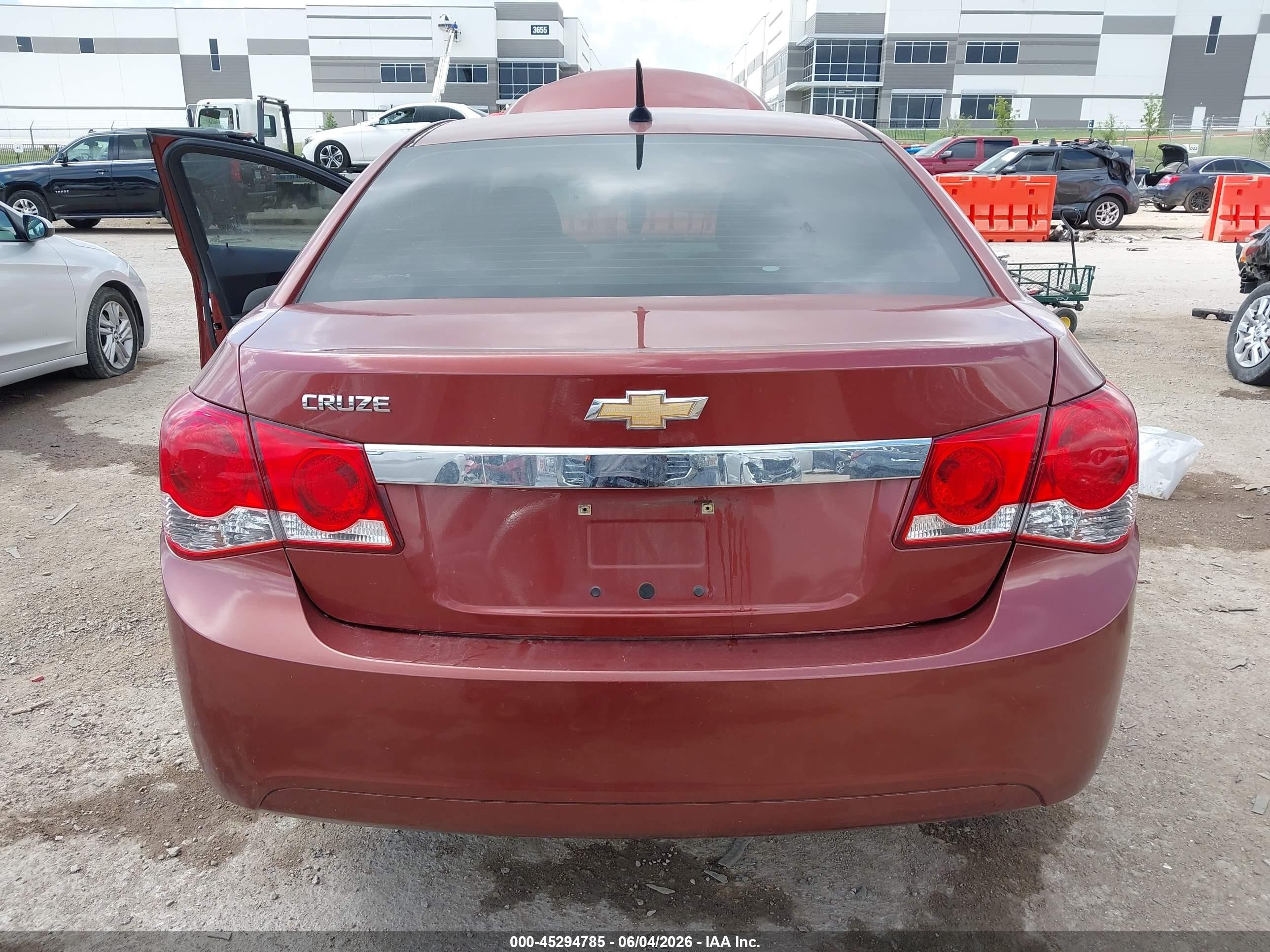 2012 Chevrolet Cruze Ls Red vin: 1G1PC5SH6C7325276