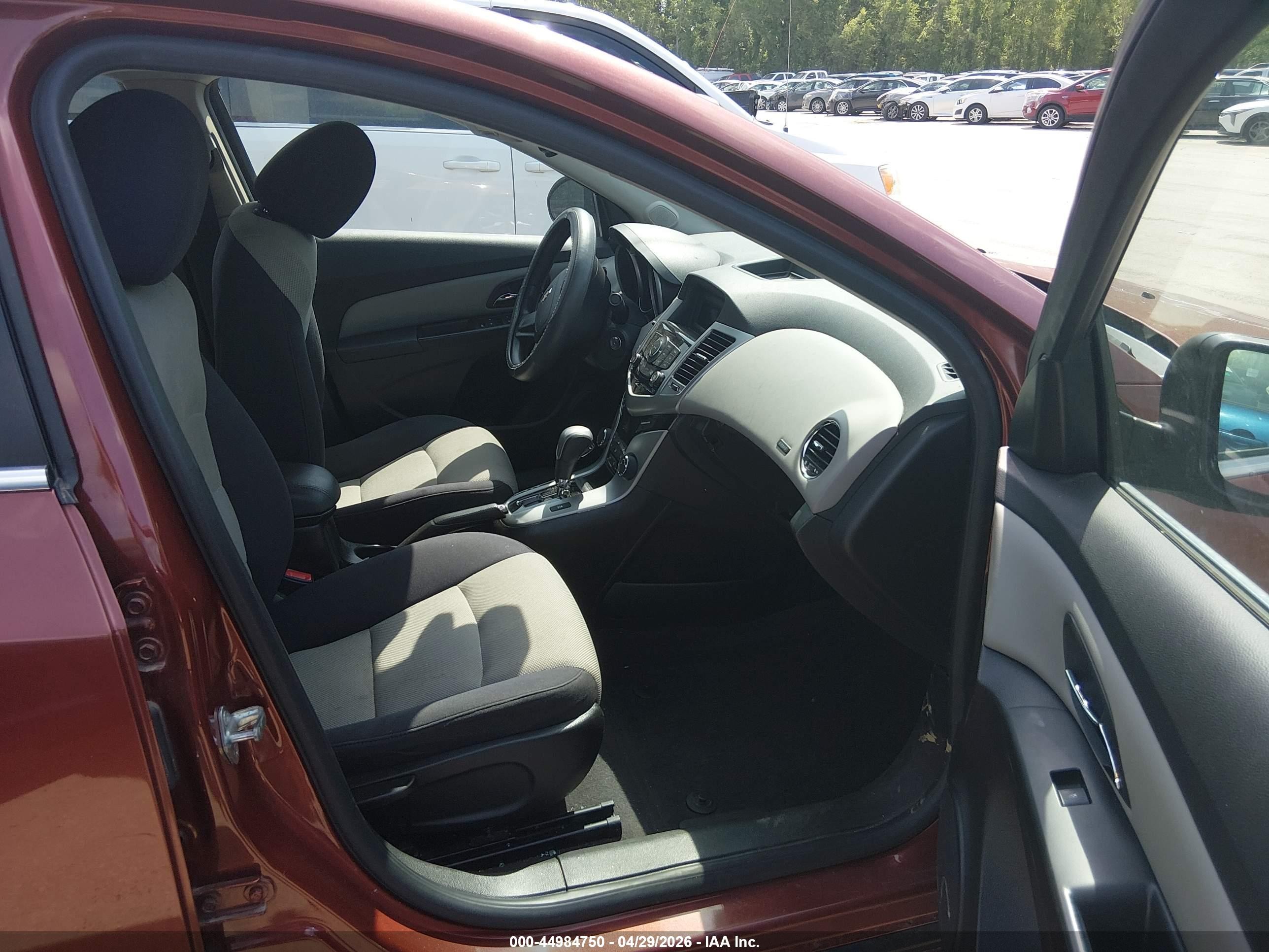 2012 Chevrolet Cruze Ls Maroon vin: 1G1PC5SH6C7348279