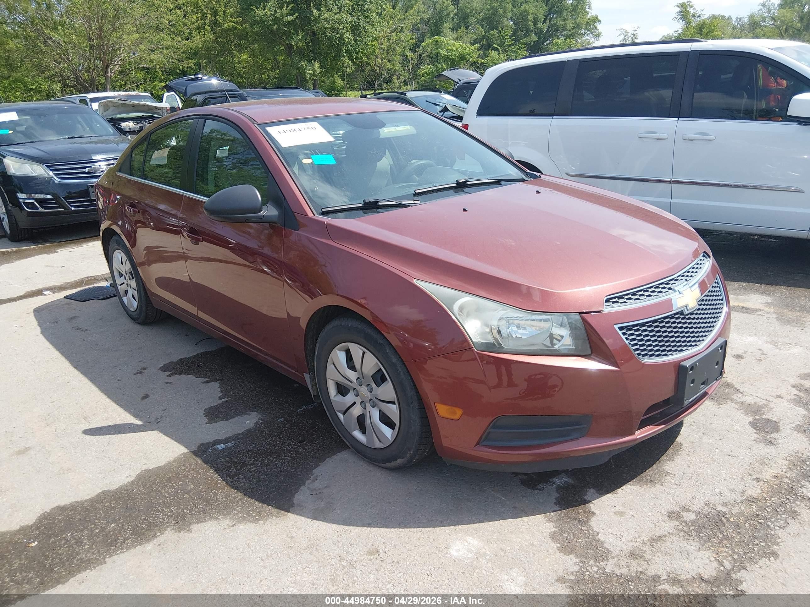 2012 Chevrolet Cruze Ls Maroon vin: 1G1PC5SH6C7348279