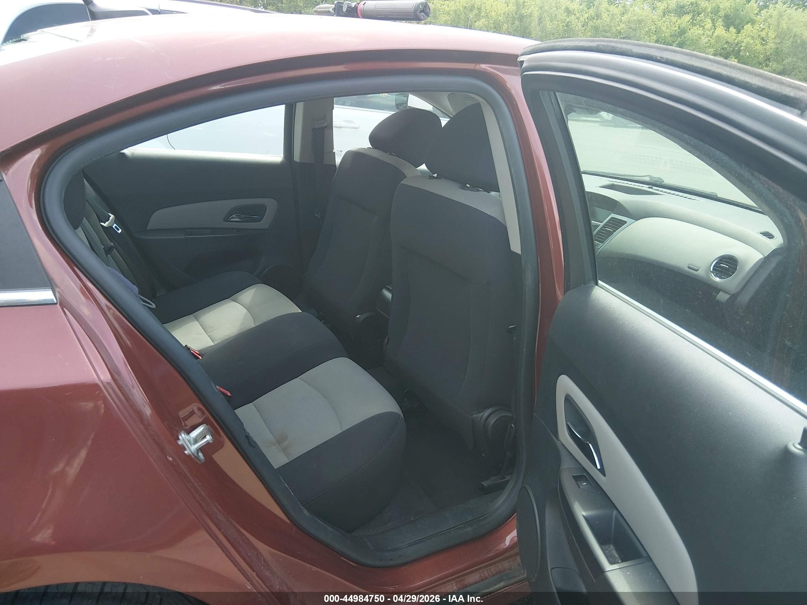 2012 Chevrolet Cruze Ls Maroon vin: 1G1PC5SH6C7348279