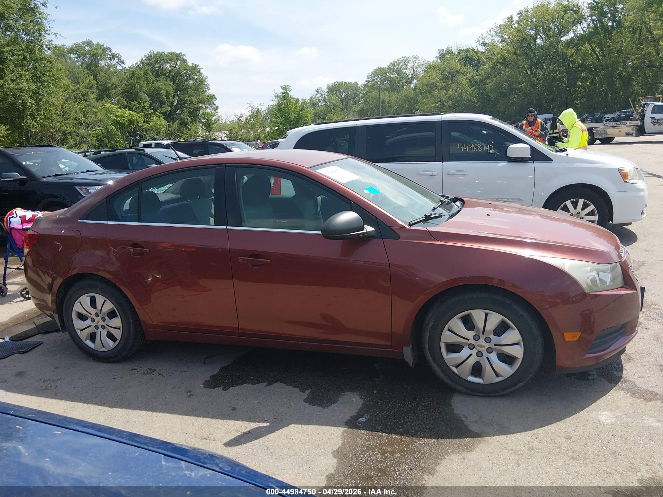 2012 Chevrolet Cruze Ls Maroon vin: 1G1PC5SH6C7348279