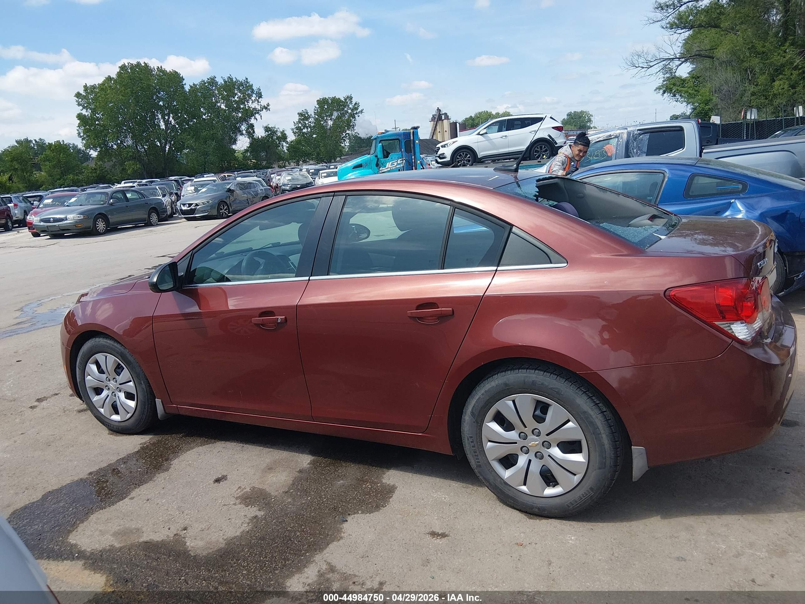 2012 Chevrolet Cruze Ls Maroon vin: 1G1PC5SH6C7348279