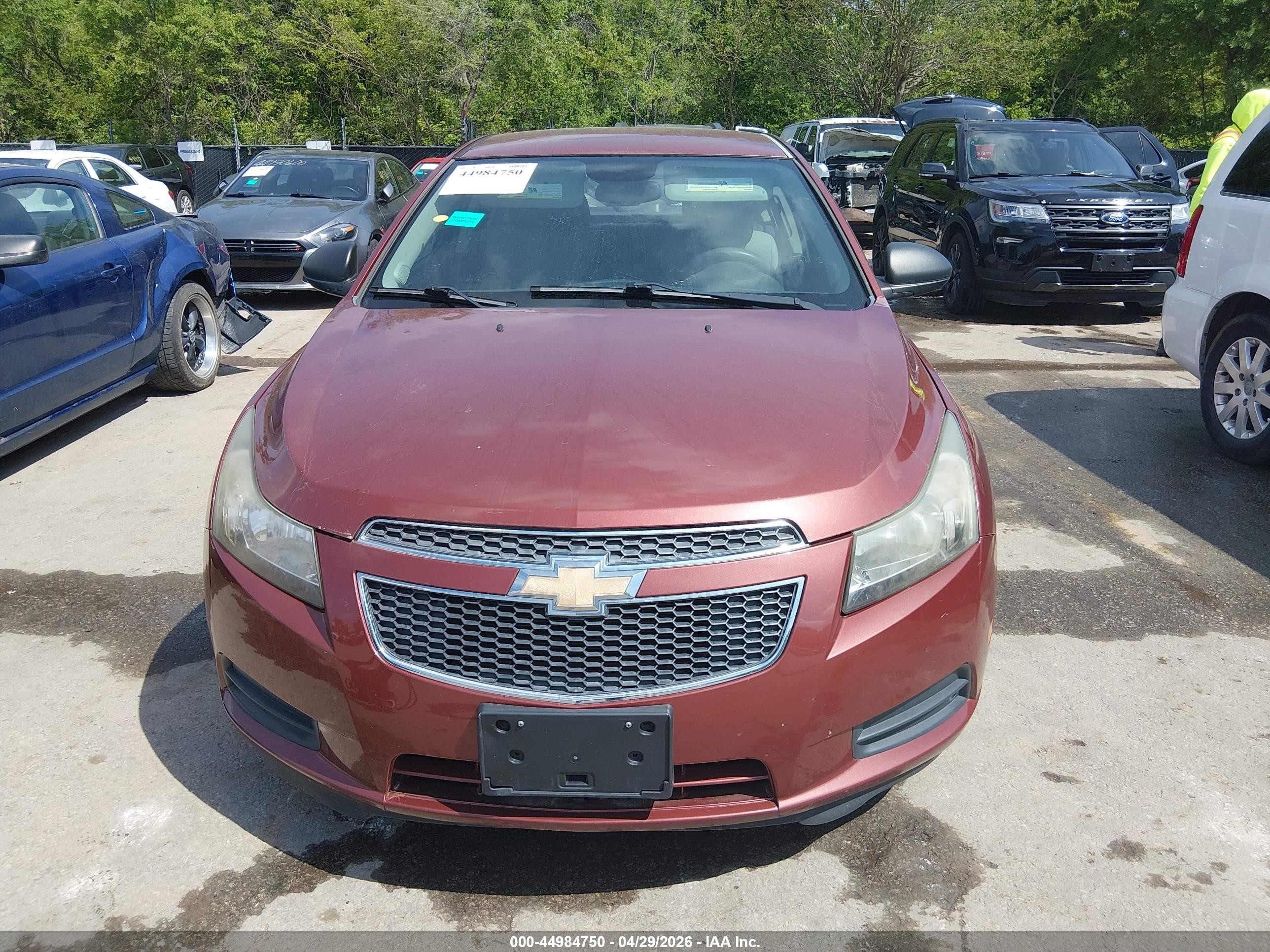 2012 Chevrolet Cruze Ls Maroon vin: 1G1PC5SH6C7348279