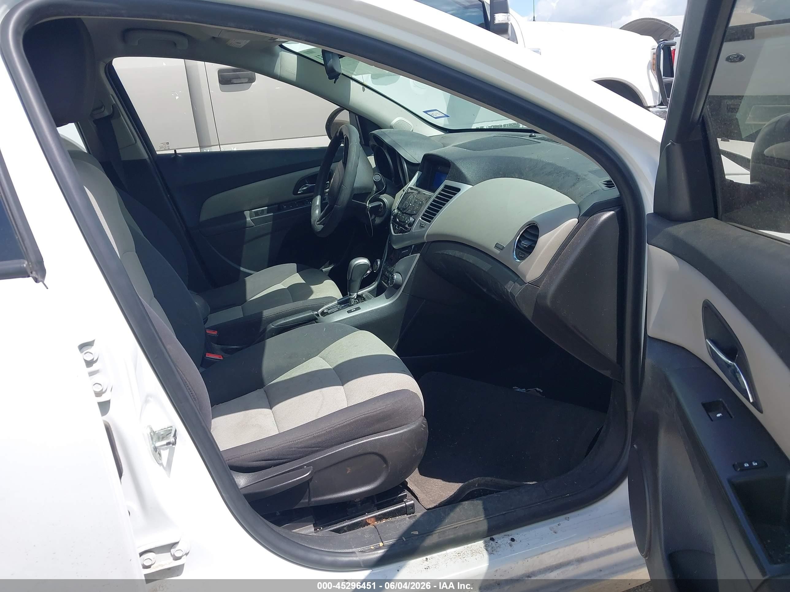 2016 Chevrolet Cruze Limited Ls Auto Белый vin: 1G1PC5SH6G7140019