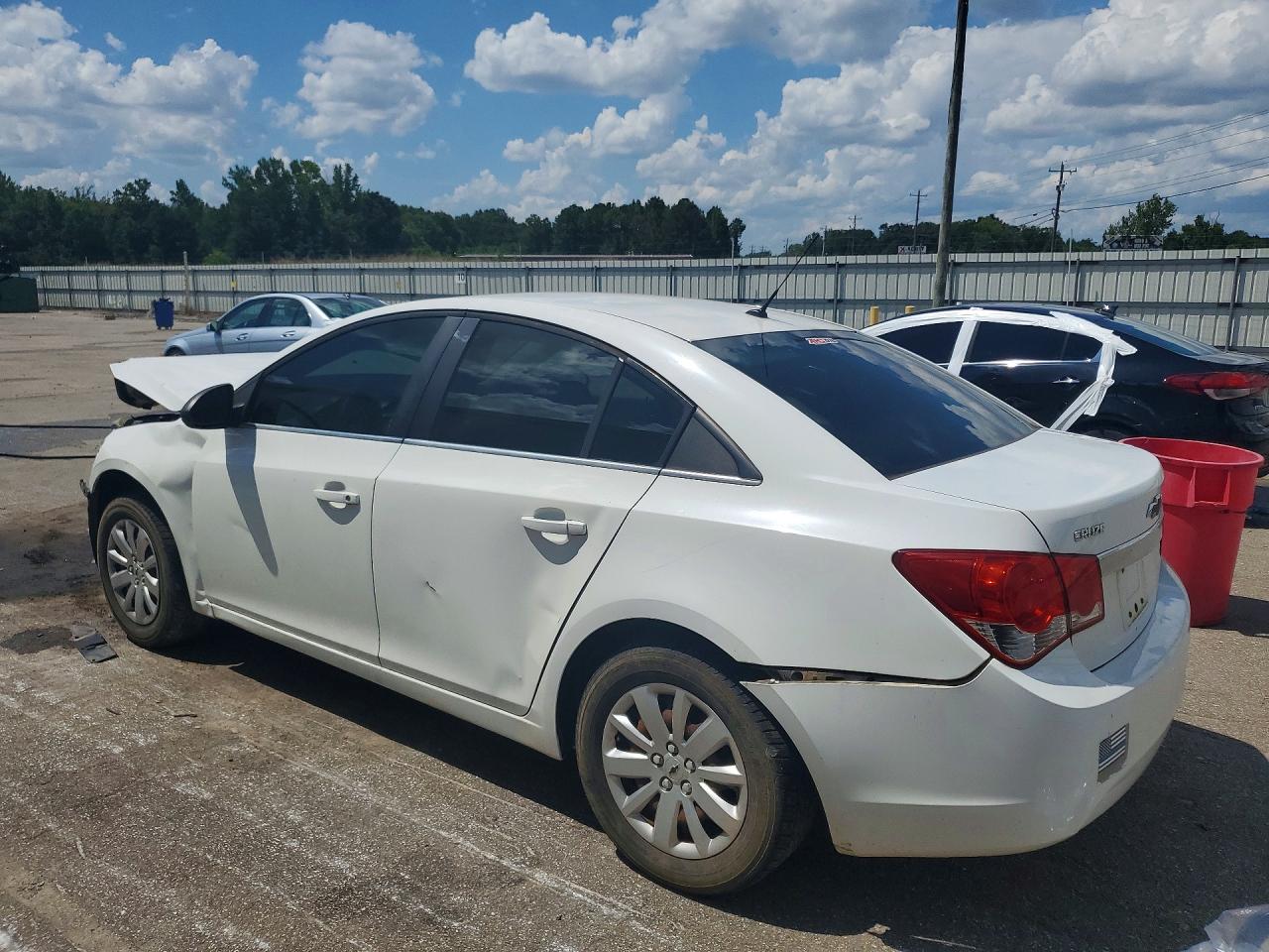 2011 Chevrolet Cruze Ls White vin: 1G1PC5SH7B7135369