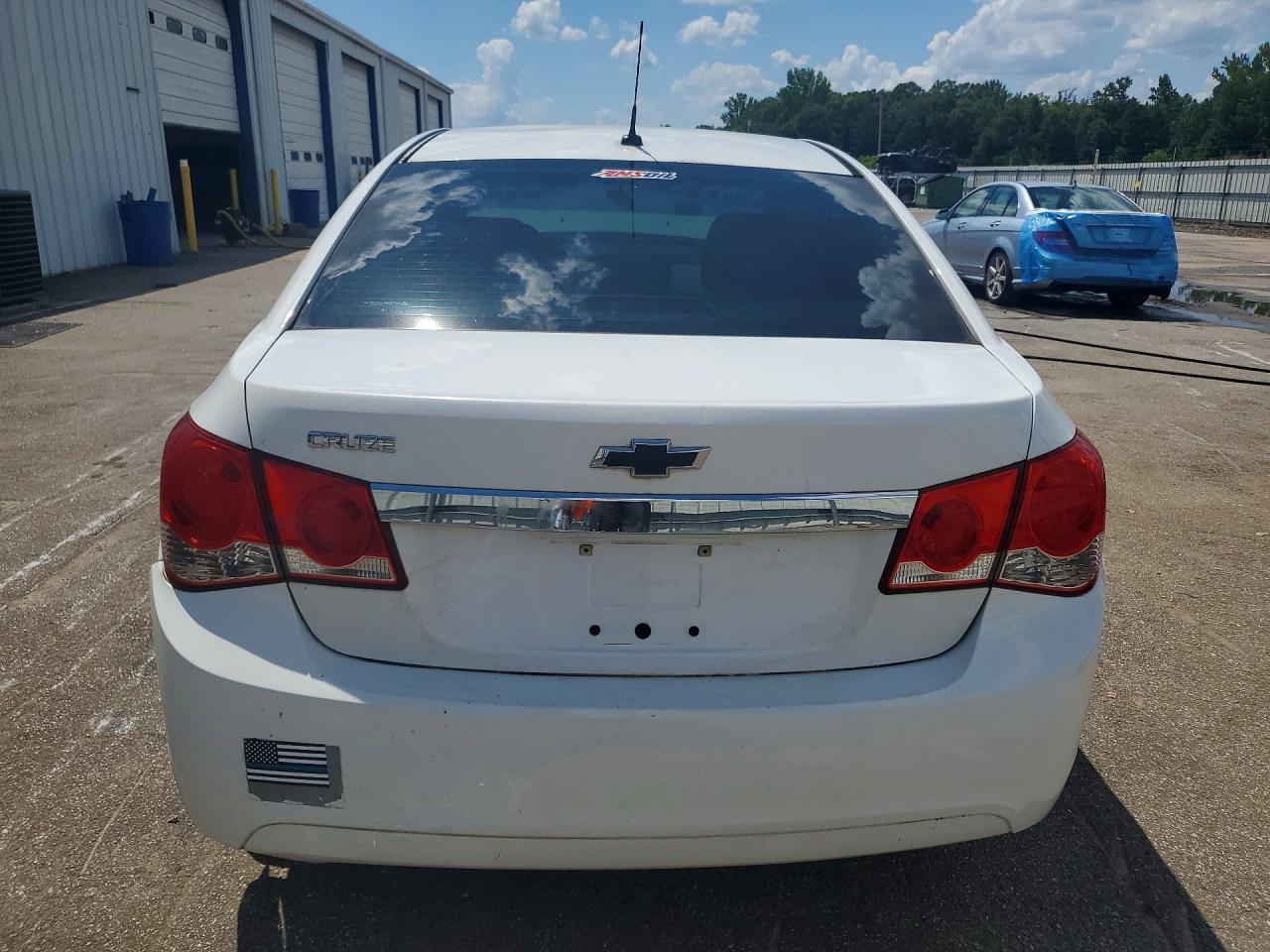 2011 Chevrolet Cruze Ls White vin: 1G1PC5SH7B7135369