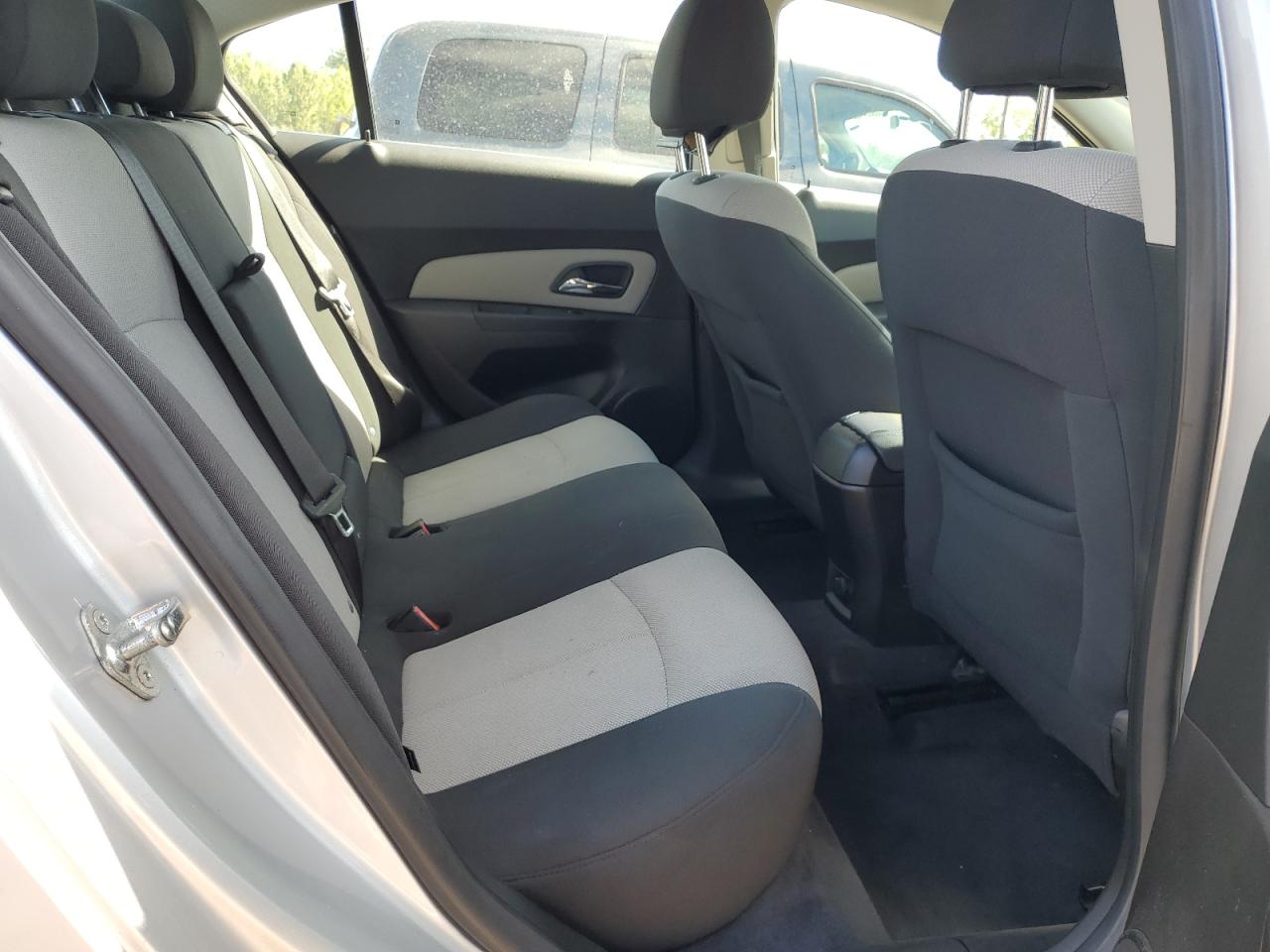 2011 Chevrolet Cruze Ls Silver vin: 1G1PC5SH7B7140538