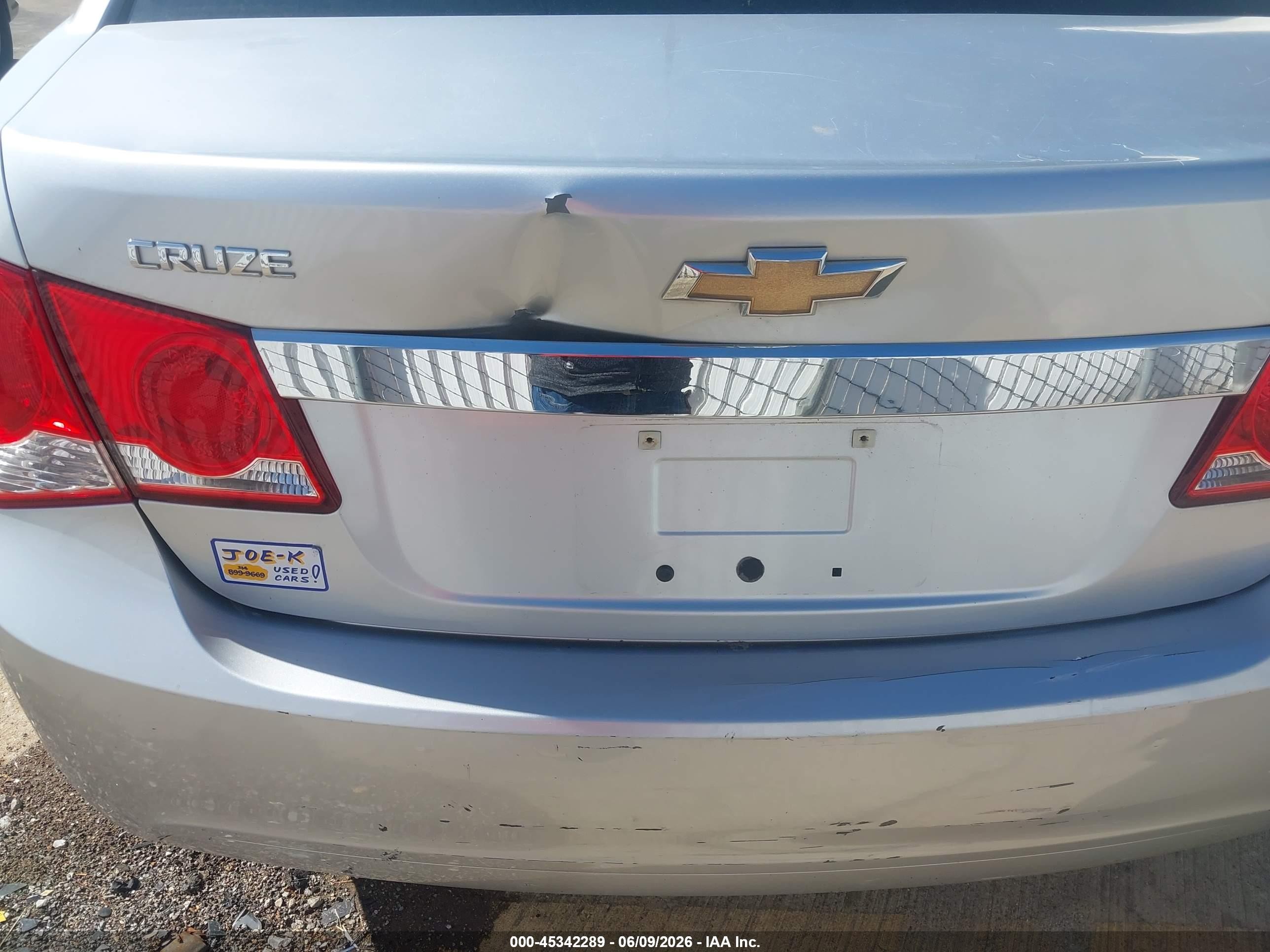2011 Chevrolet Cruze Ls Silver vin: 1G1PC5SH7B7257777