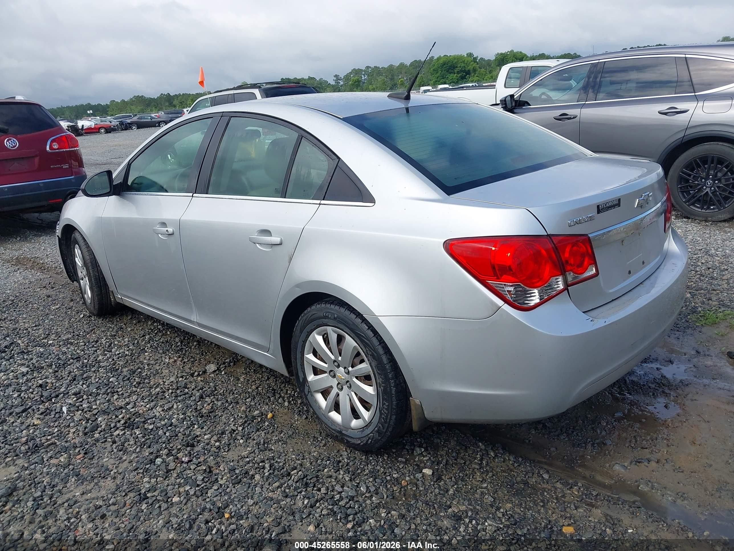 2011 Chevrolet Cruze Ls Серебряный vin: 1G1PC5SH7B7300918