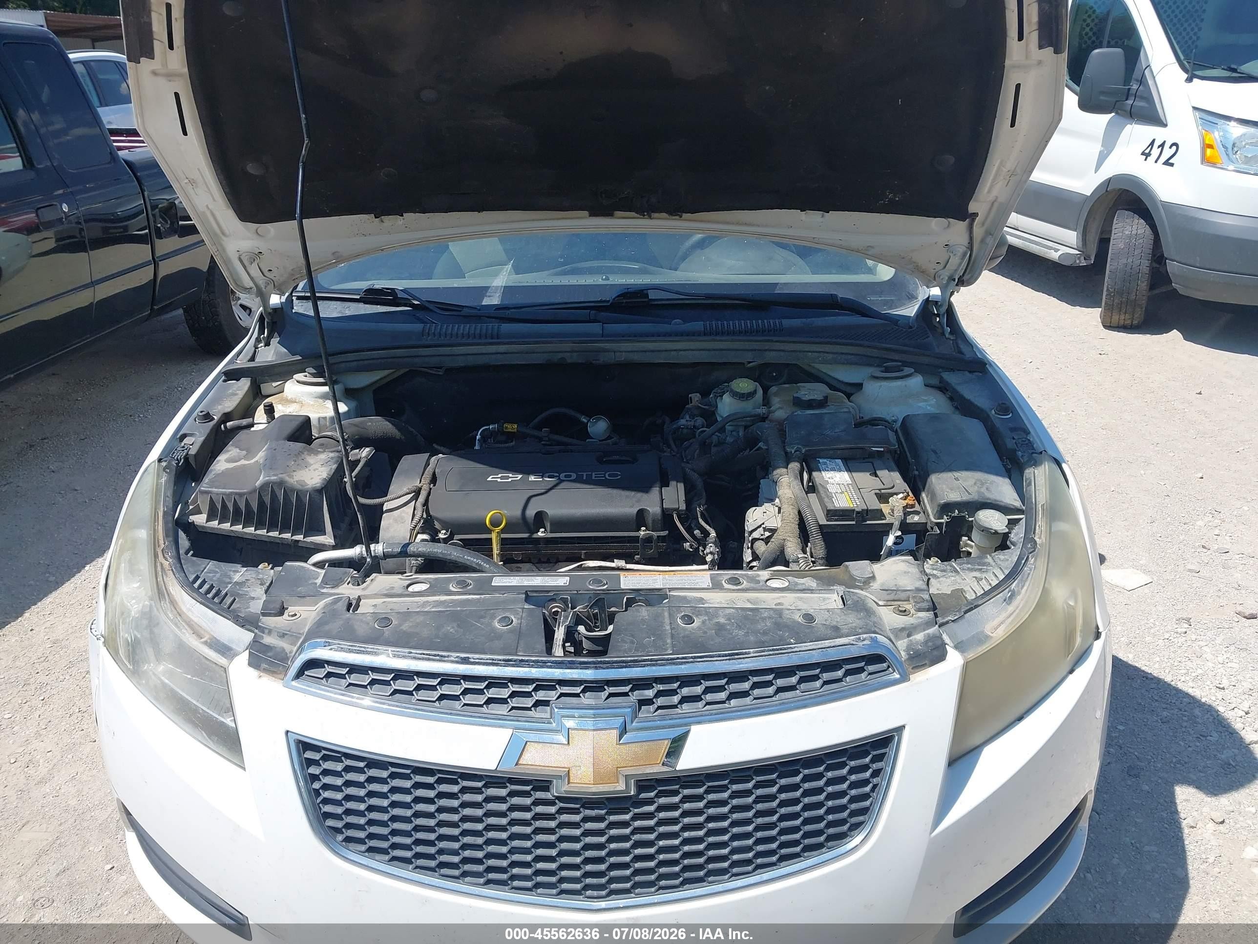 2012 Chevrolet Cruze Ls White vin: 1G1PC5SH7C7133624