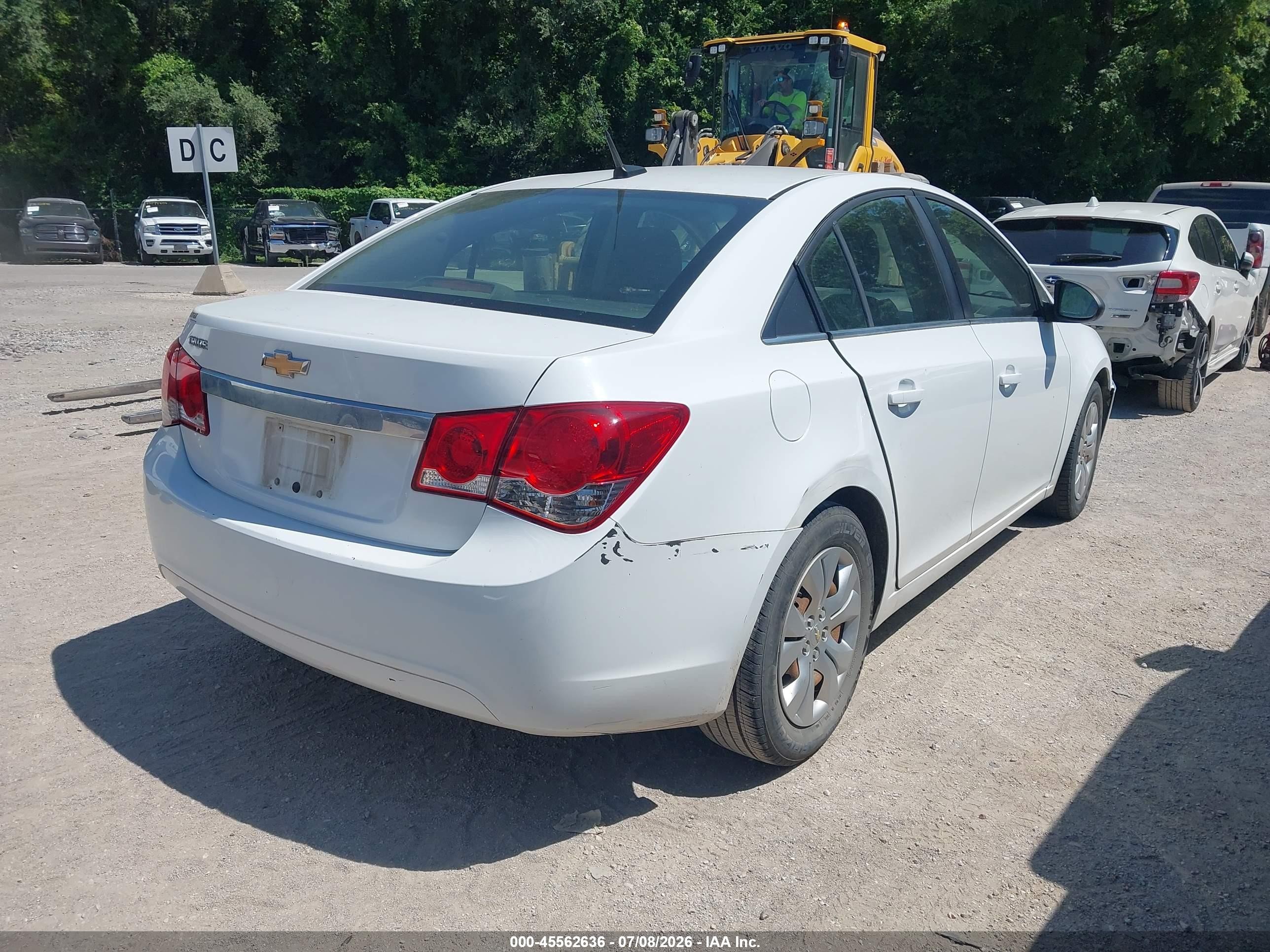 2012 Chevrolet Cruze Ls White vin: 1G1PC5SH7C7133624