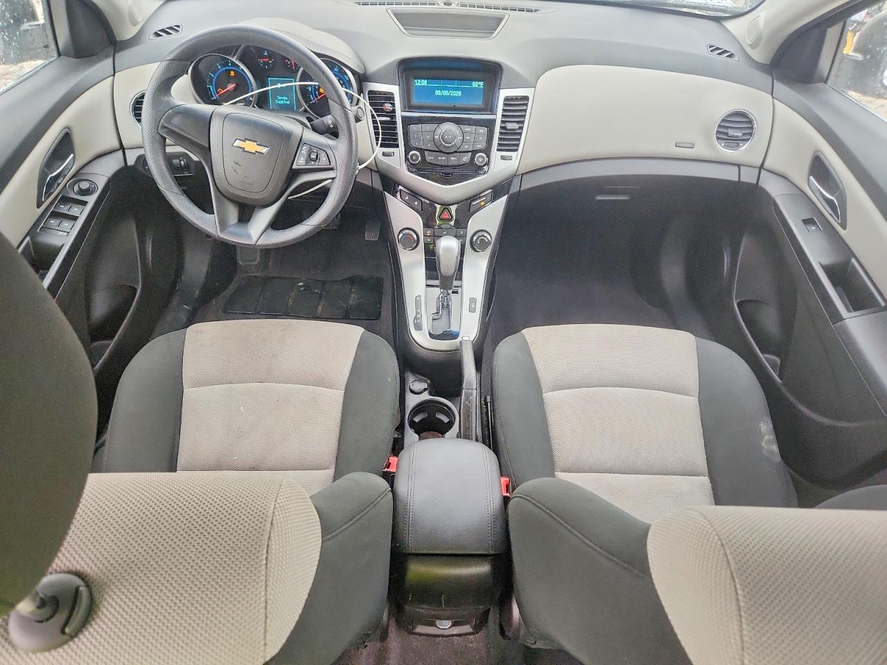 2012 Chevrolet Cruze Ls White vin: 1G1PC5SH7C7159883