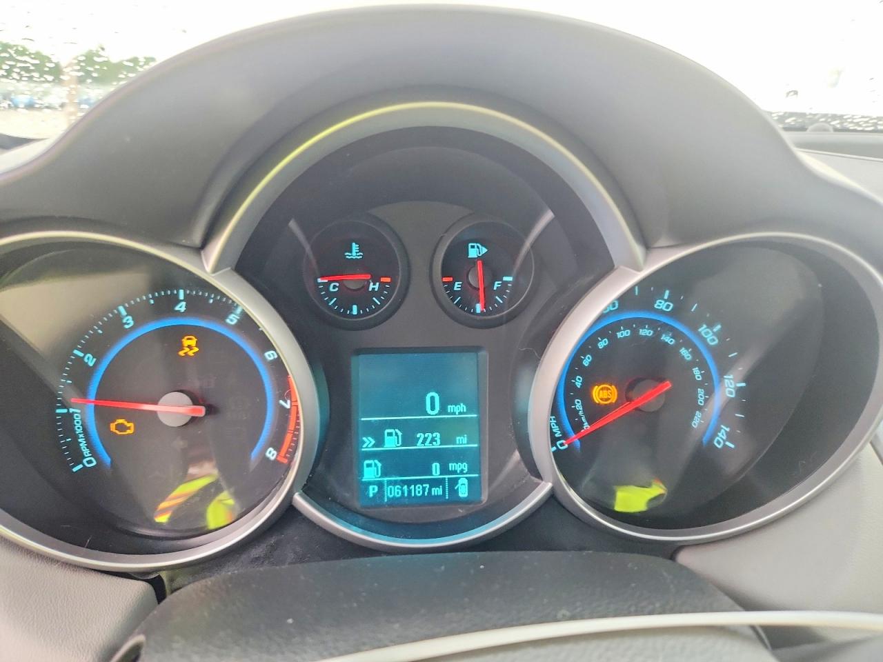 2012 Chevrolet Cruze Ls White vin: 1G1PC5SH7C7159883
