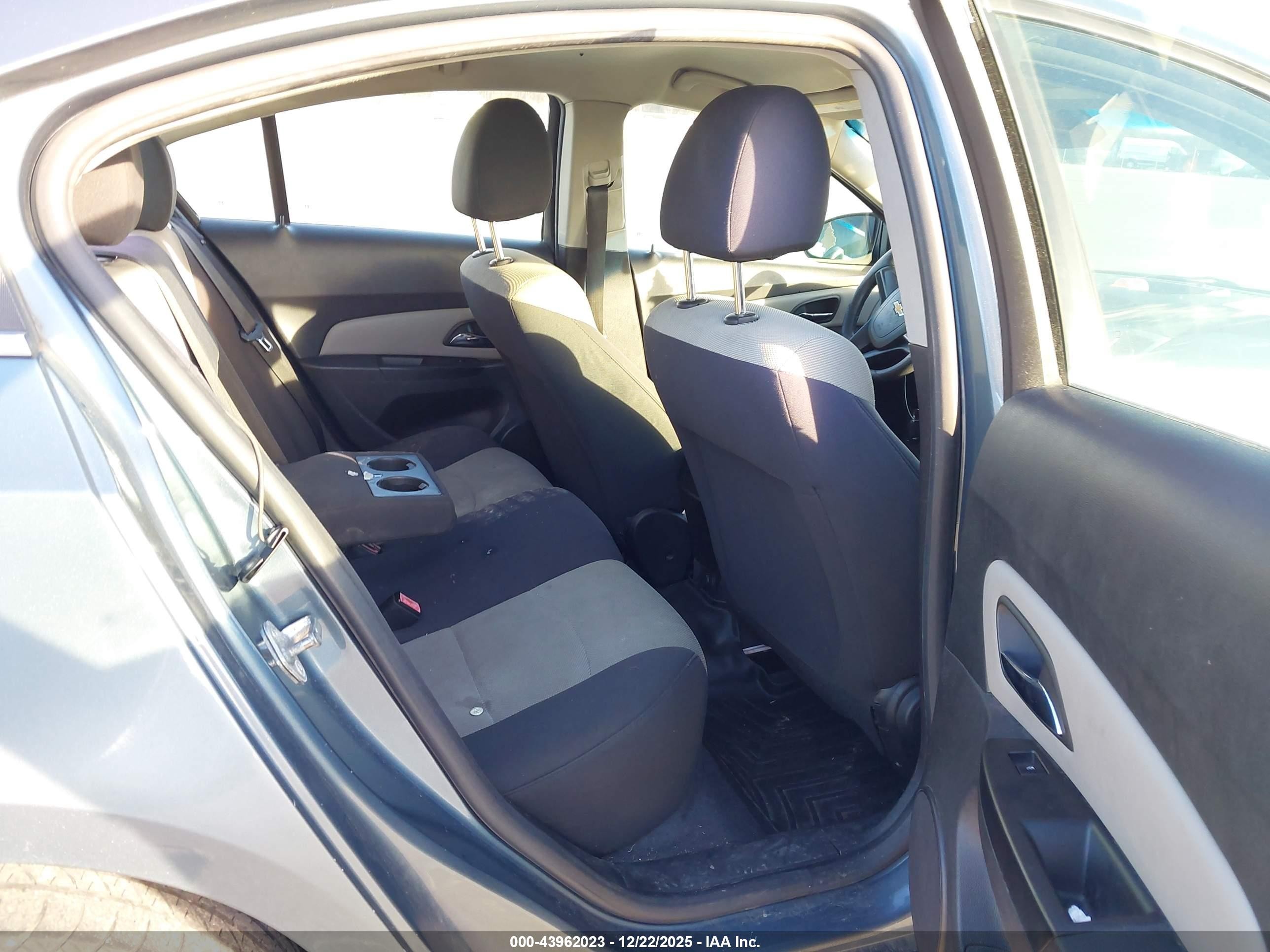 2012 Chevrolet Cruze Ls Blue vin: 1G1PC5SH7C7269204