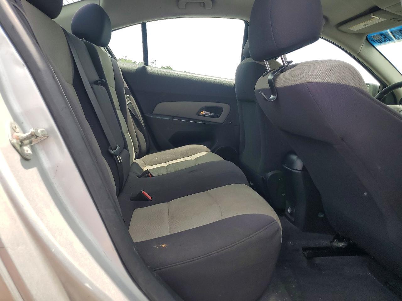 2012 Chevrolet Cruze Ls Silver vin: 1G1PC5SH7C7303612