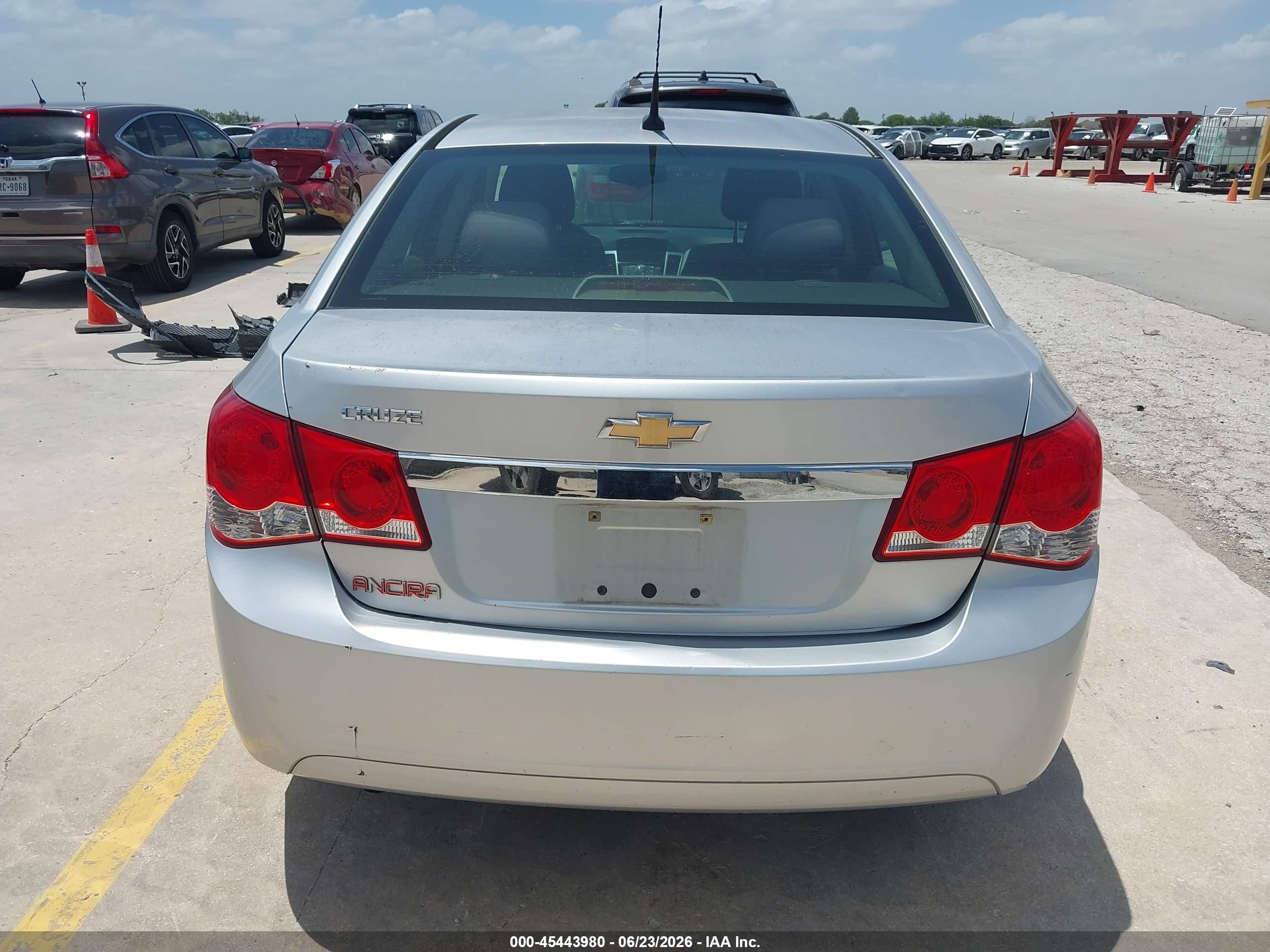 2012 Chevrolet Cruze Ls Silver vin: 1G1PC5SH7C7309149