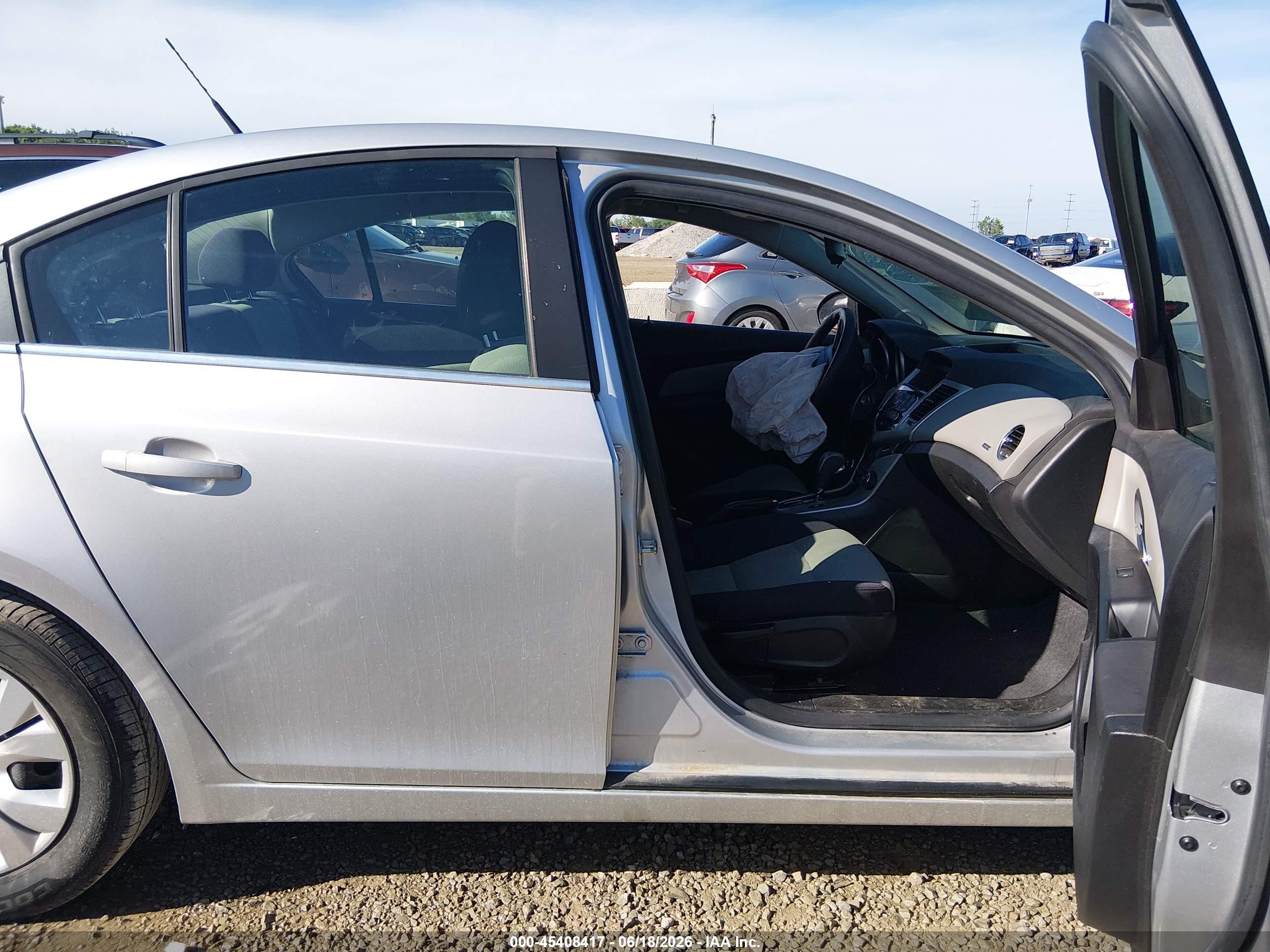 2012 Chevrolet Cruze Ls Silver vin: 1G1PC5SH7C7352809