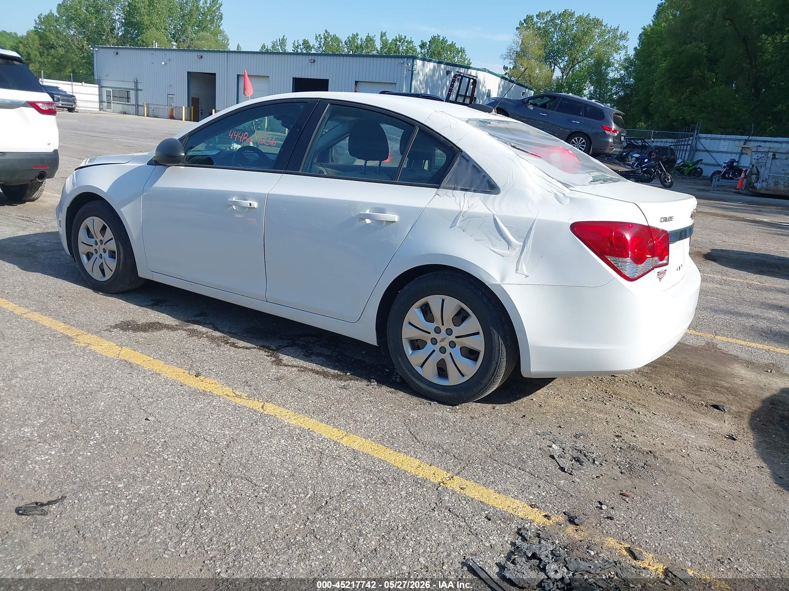 2016 Chevrolet Cruze Limited Ls Auto Белый vin: 1G1PC5SH7G7186295