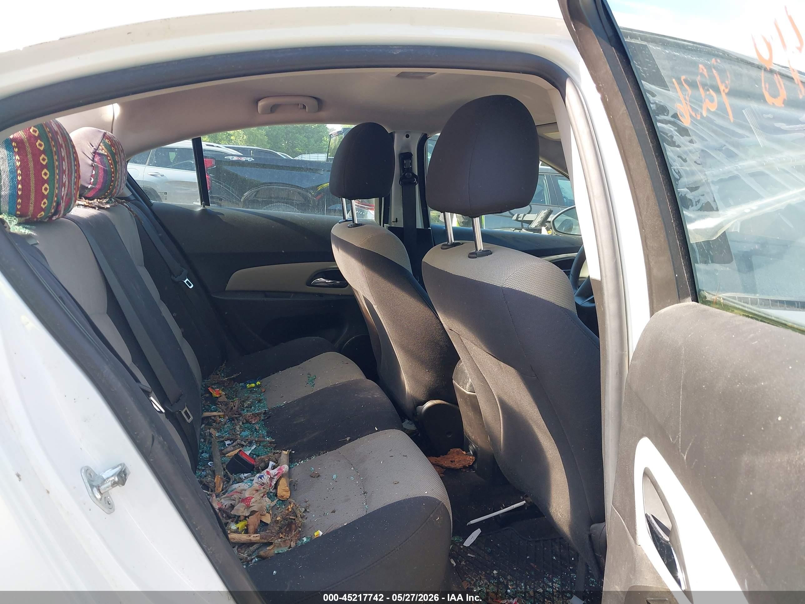 2016 Chevrolet Cruze Limited Ls Auto Белый vin: 1G1PC5SH7G7186295