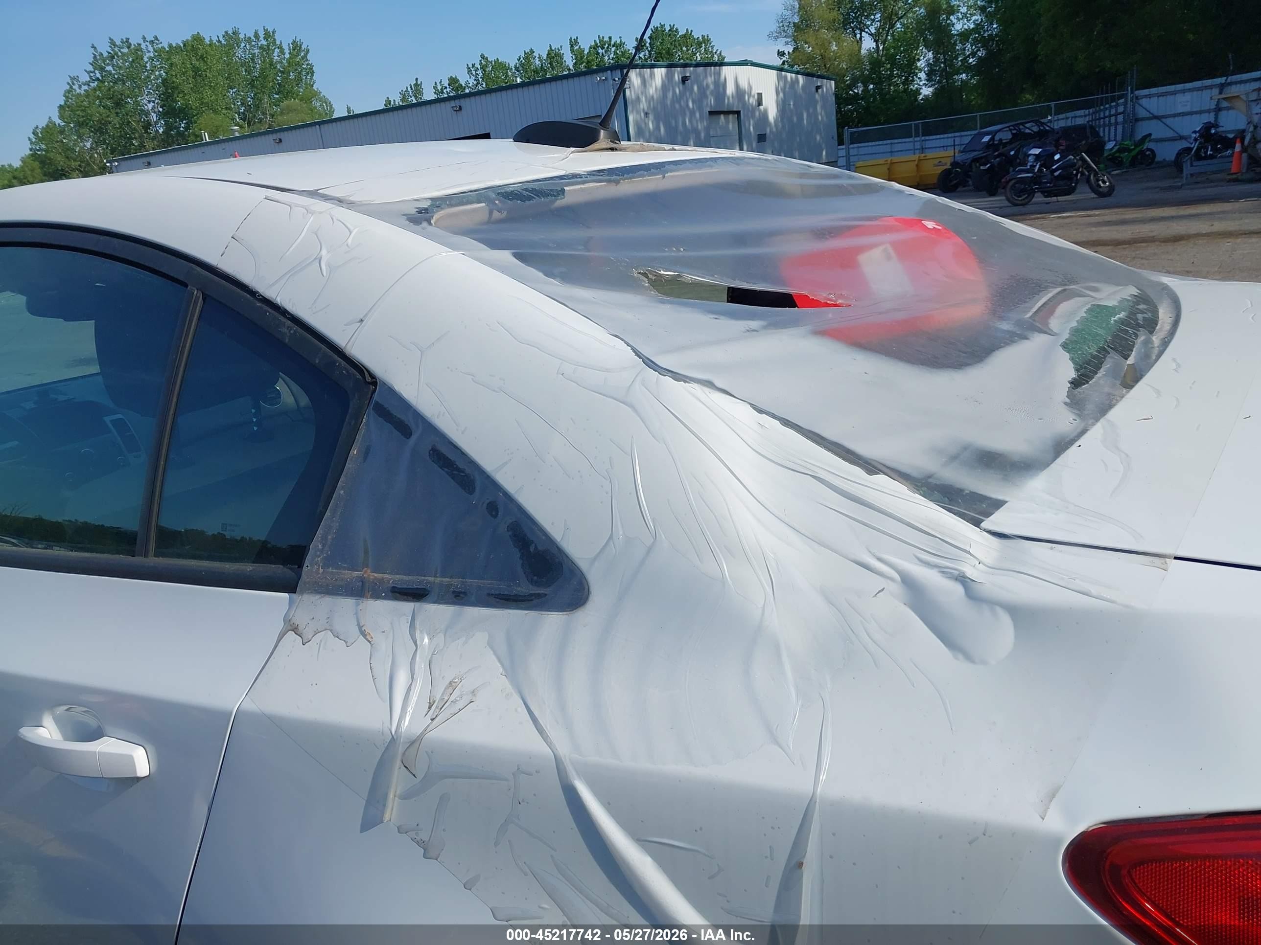 2016 Chevrolet Cruze Limited Ls Auto Белый vin: 1G1PC5SH7G7186295