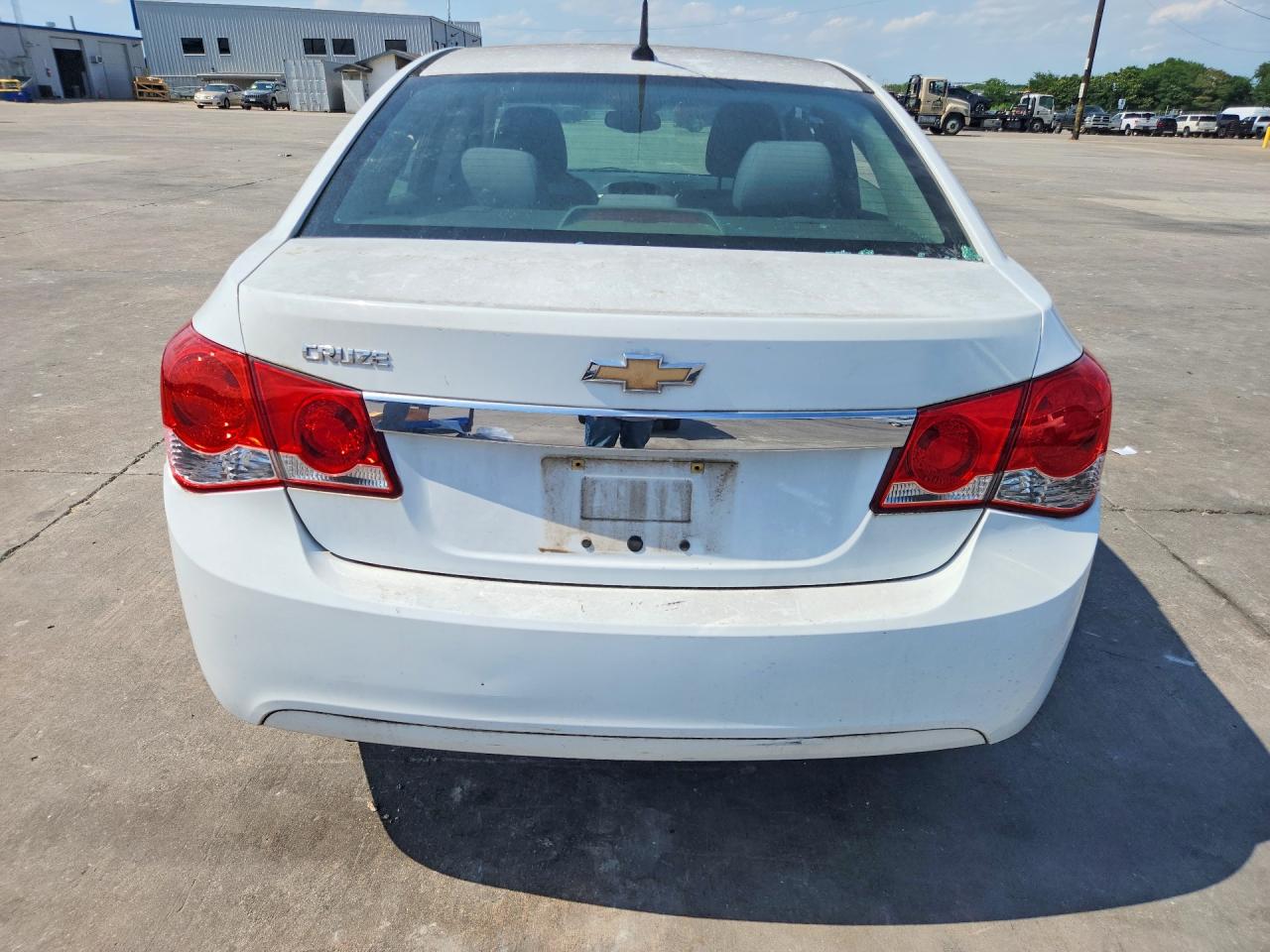 2011 Chevrolet Cruze Ls White vin: 1G1PC5SH8B7101537