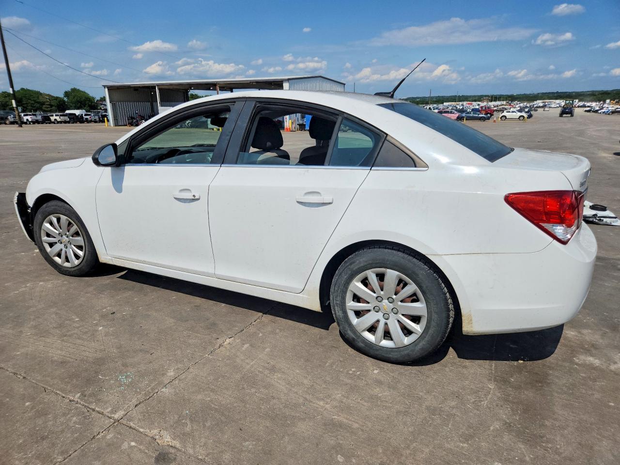 2011 Chevrolet Cruze Ls White vin: 1G1PC5SH8B7101537
