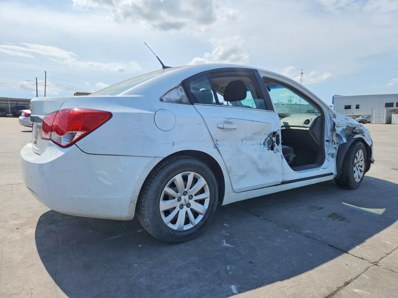 2011 Chevrolet Cruze Ls White vin: 1G1PC5SH8B7101537
