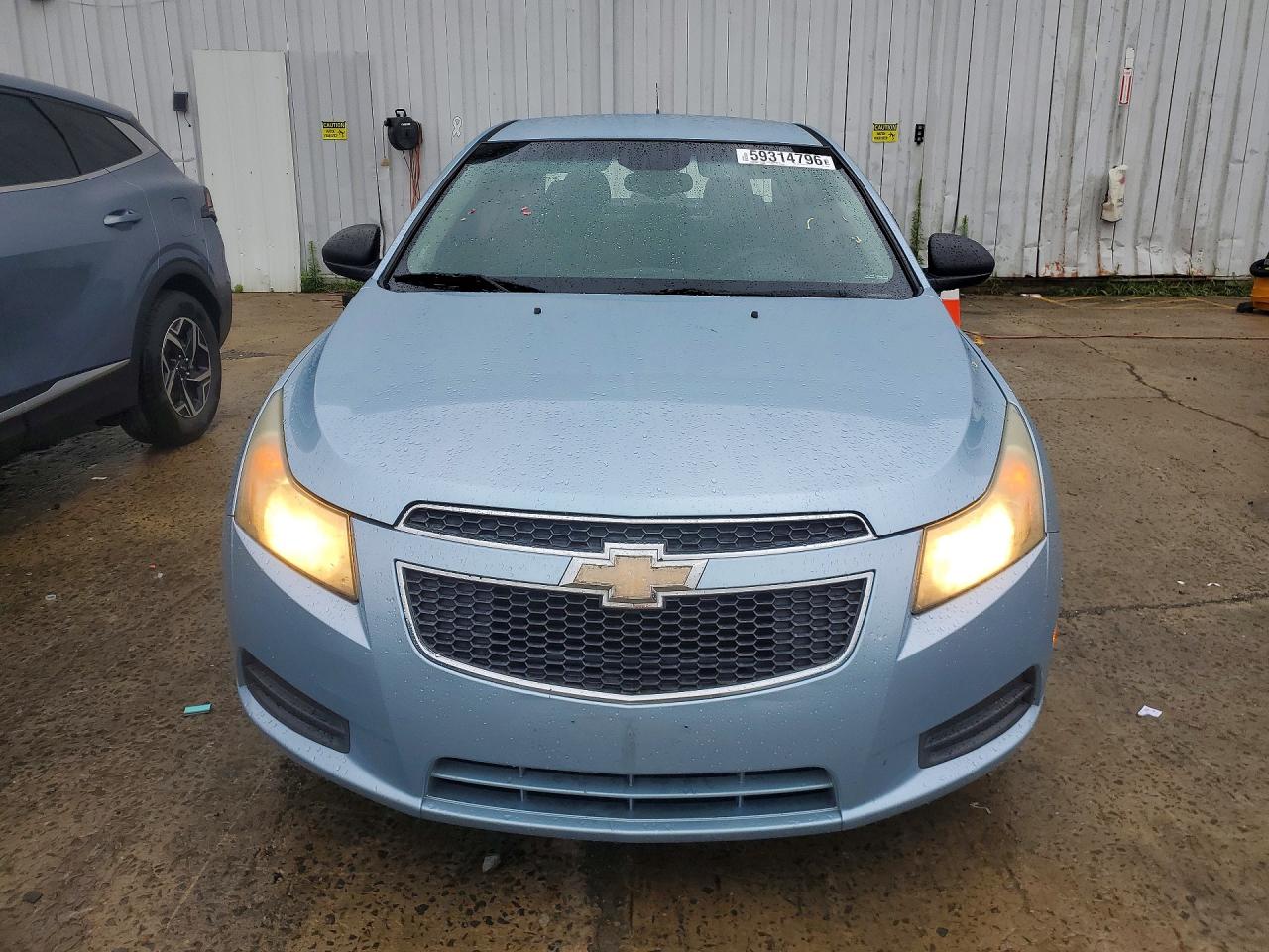 2011 Chevrolet Cruze Ls Blue vin: 1G1PC5SH8B7118161